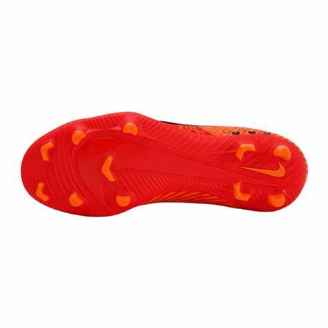 Бутси Nike JR VAPOR 15 CLUB MDS FG/MG FD0563-600