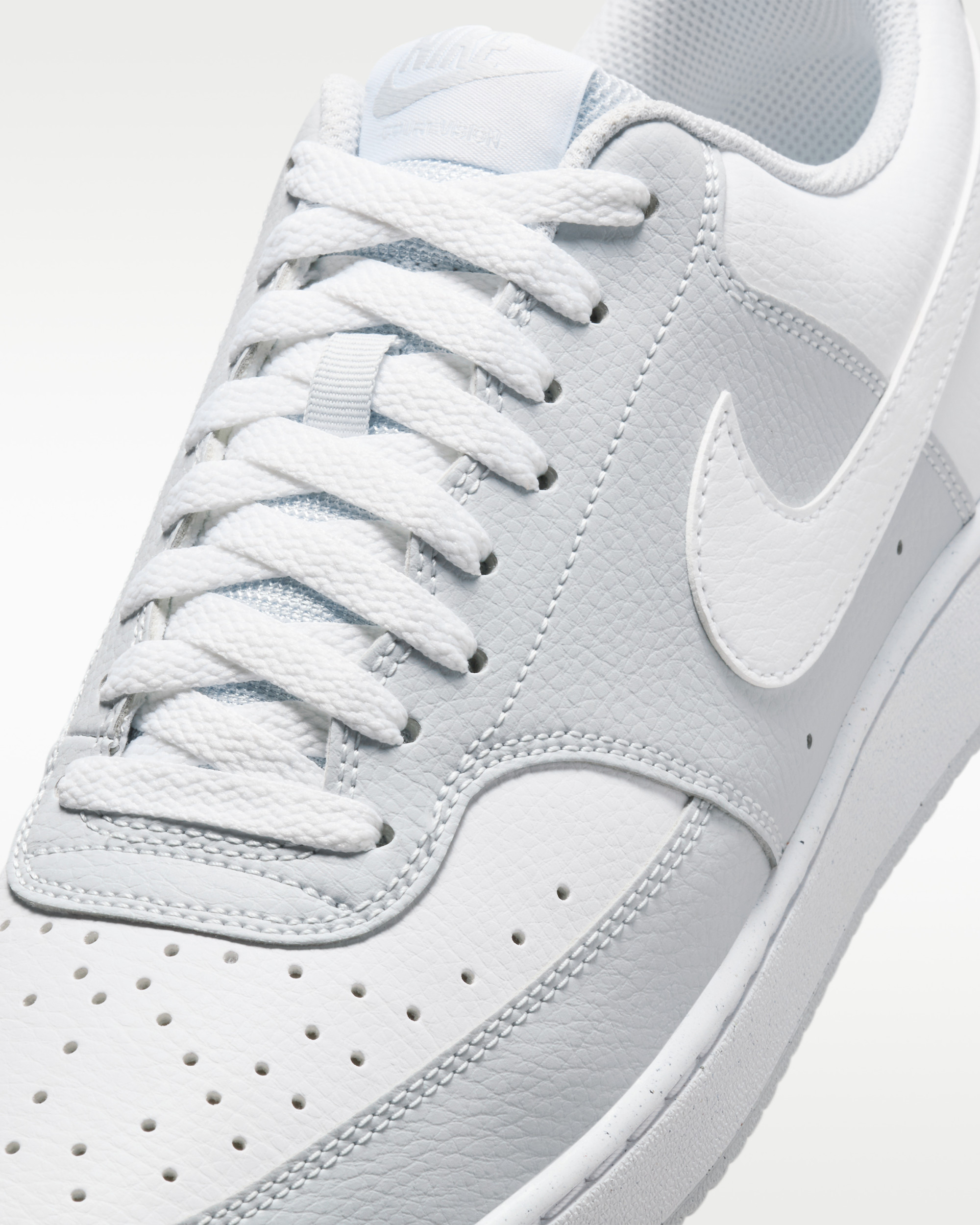 Кросівки Nike COURT VISION LO HM9862-002
