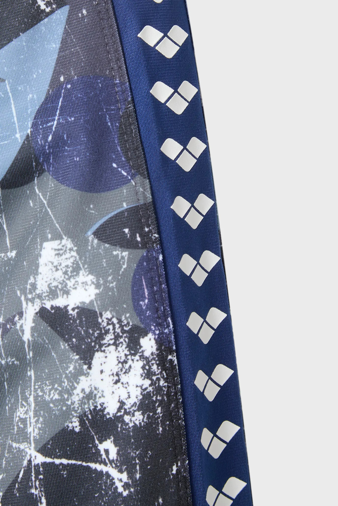 Куртка спорт. Arena ICONS JACKET RELAX IV 005809-157