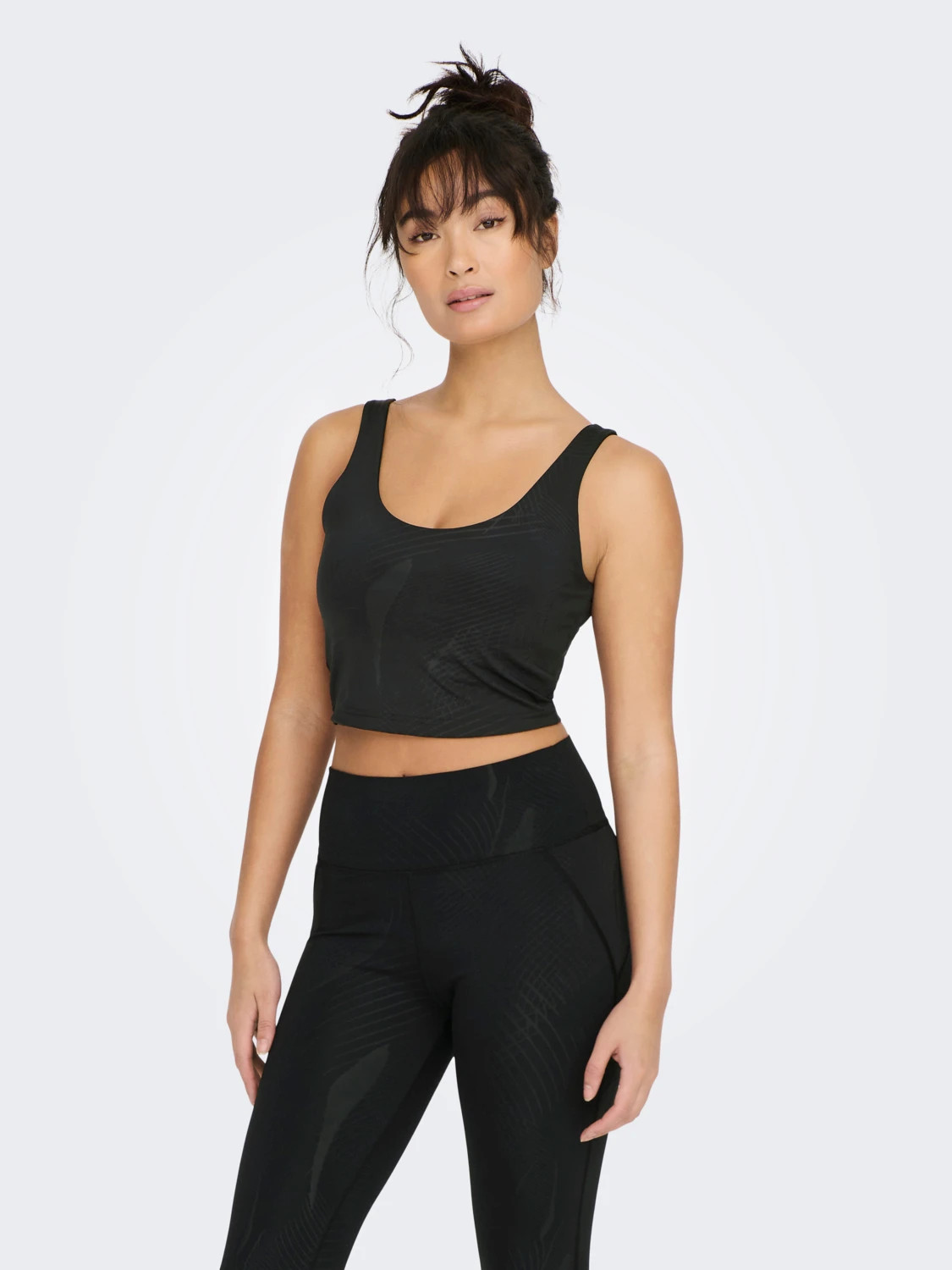 Топ ONPCATE AOP CROP TRAIN BRA TOP 15280805-Black-AOP:w. Heat print ONLY Play XS Чорний 15280805-BLACK-AOP:W. HEA