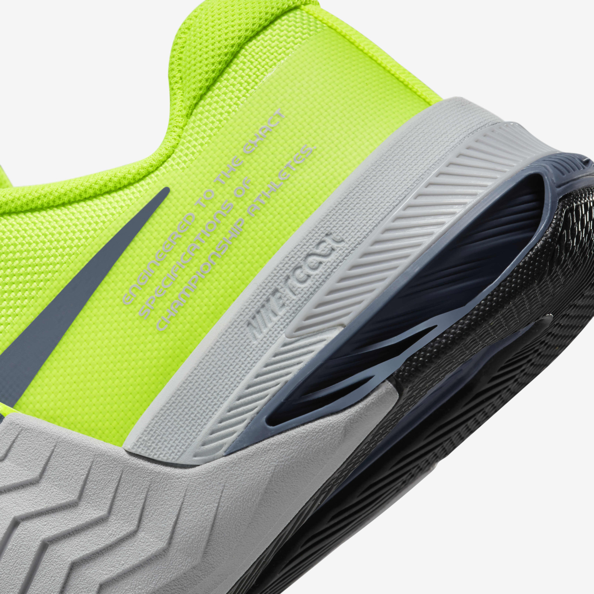 Кросівки DO9328-700