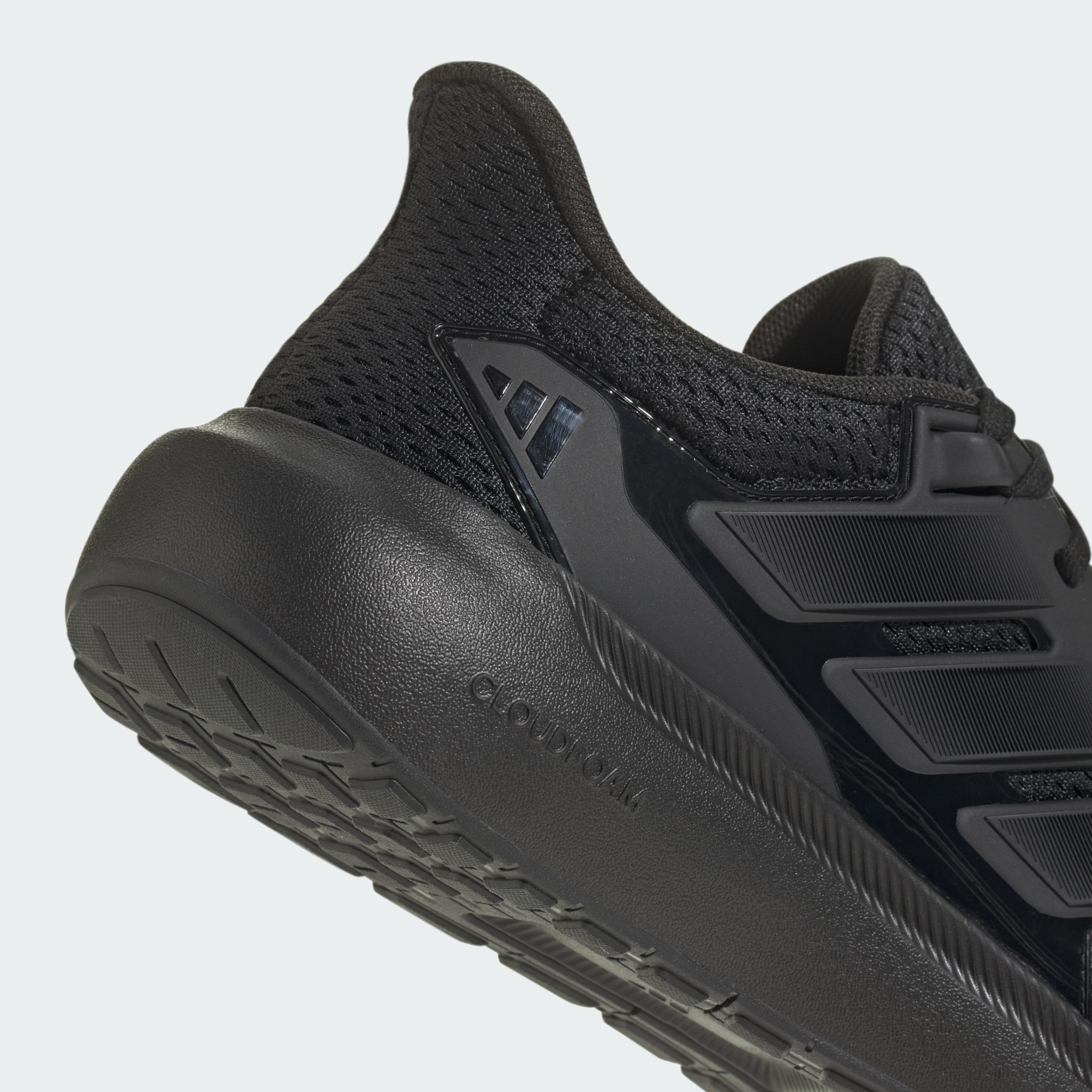 Кросівки Adidas ULTIMASHOW 2.0 CBLACK/CARBON/CBLACK IE8898