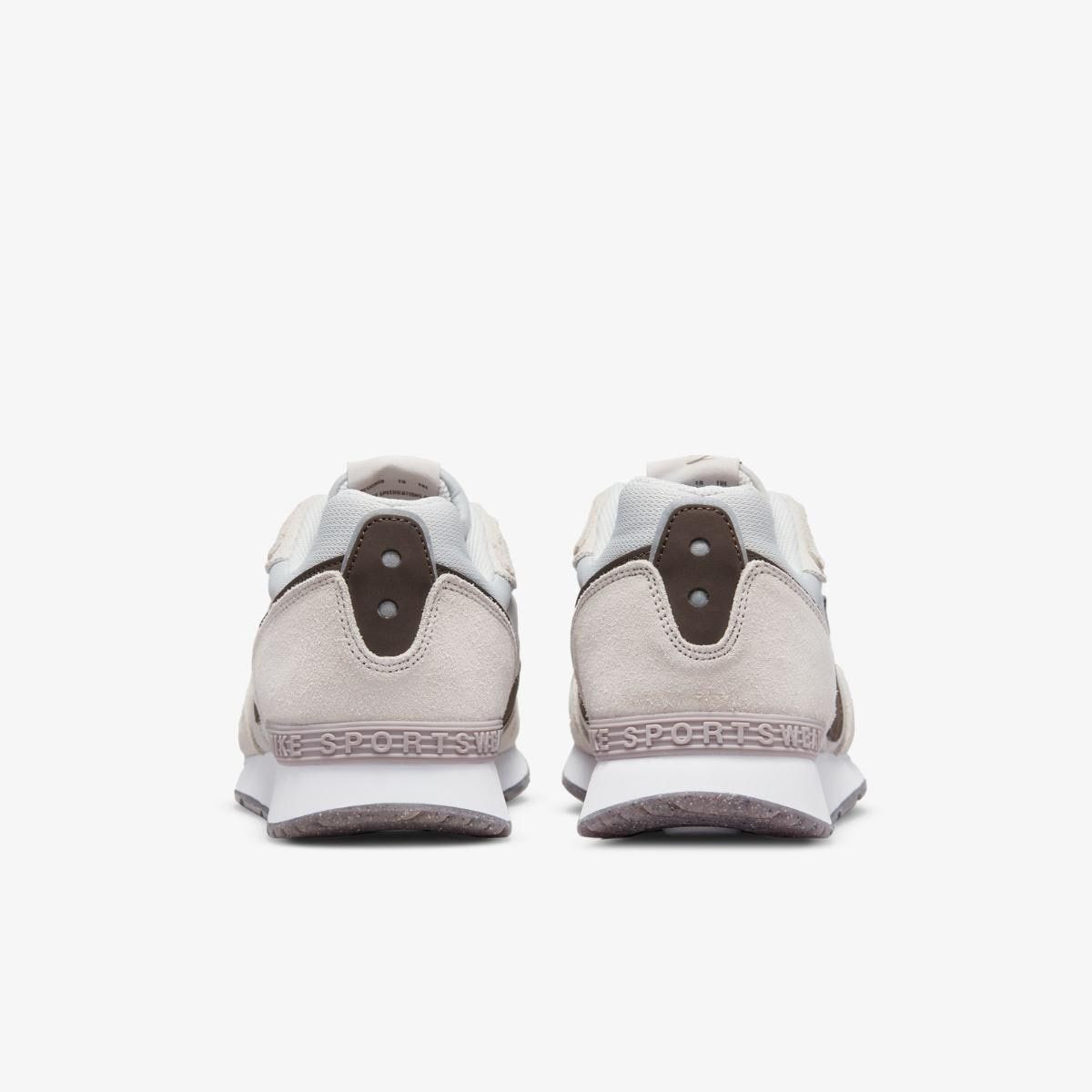 Кросівки Nike VENTURE RUNNER CK2944-013