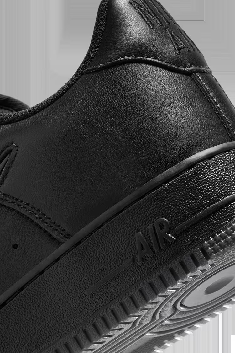 Кросівки чоловічі Nike Air Force 1 Black FN5924-001