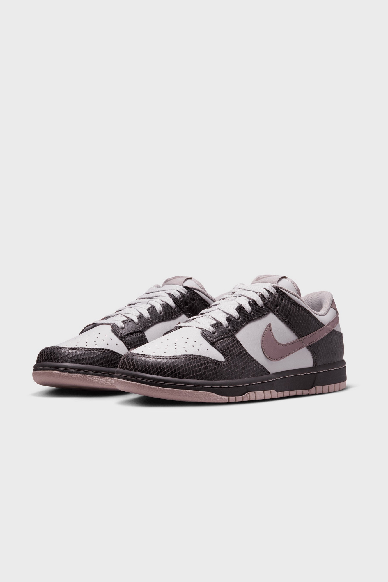 Кросівки жіночі Nike Dunk Low SE Skakeskin HV6932-299 39 HV6932-299