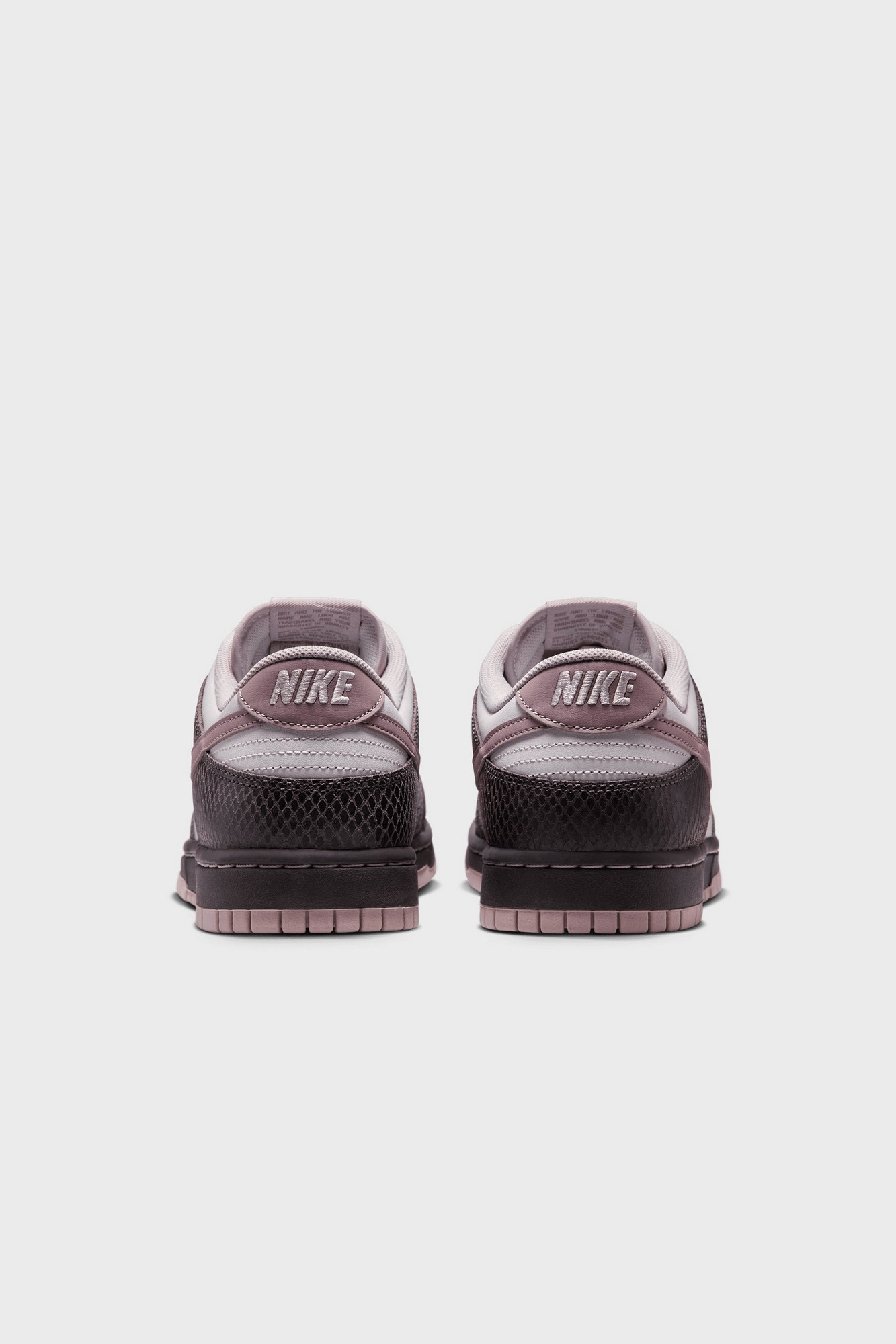Кросівки жіночі Nike Dunk Low SE Skakeskin HV6932-299 39 HV6932-299
