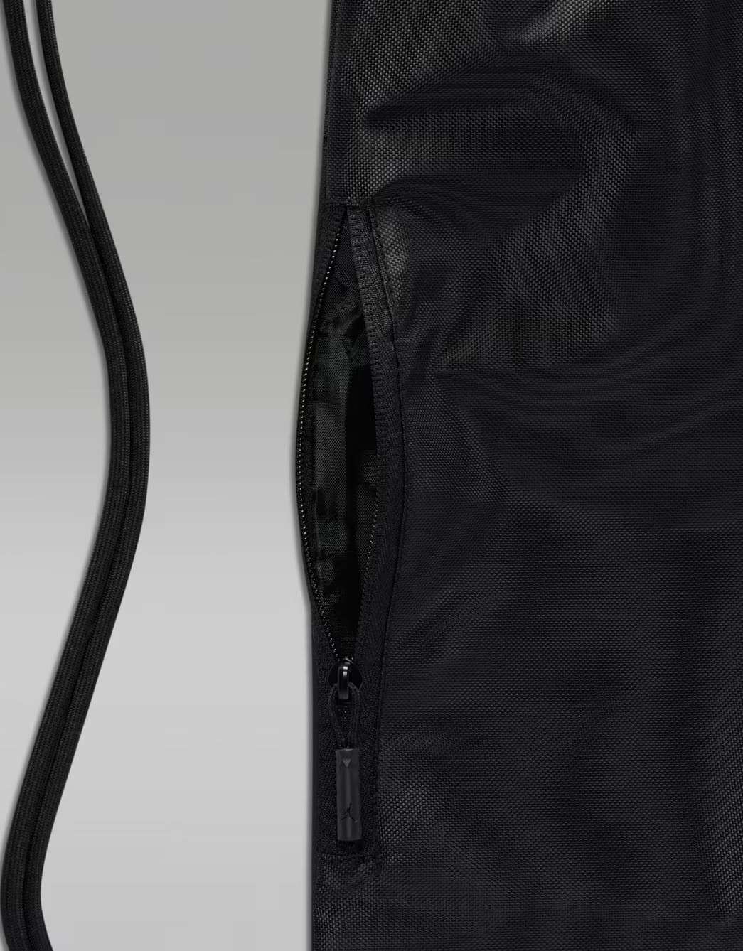 Рюкзак Nike Jam Element Gym Pack 4L чорний Чол 45 x 35 x 2,5 см MA9197-023