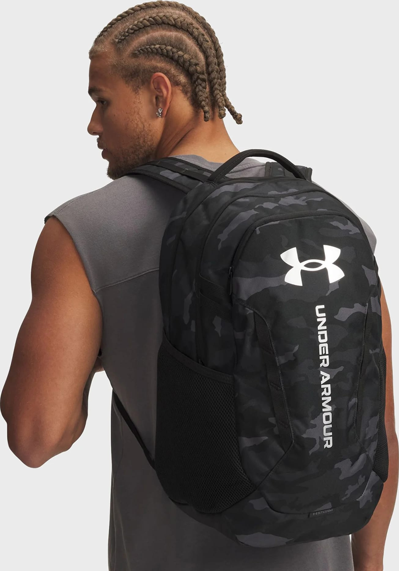 Рюкзак Under Armour Hustle 6.0 Backpack 29L чорний 51 х 32 х 17 см 1384672-007