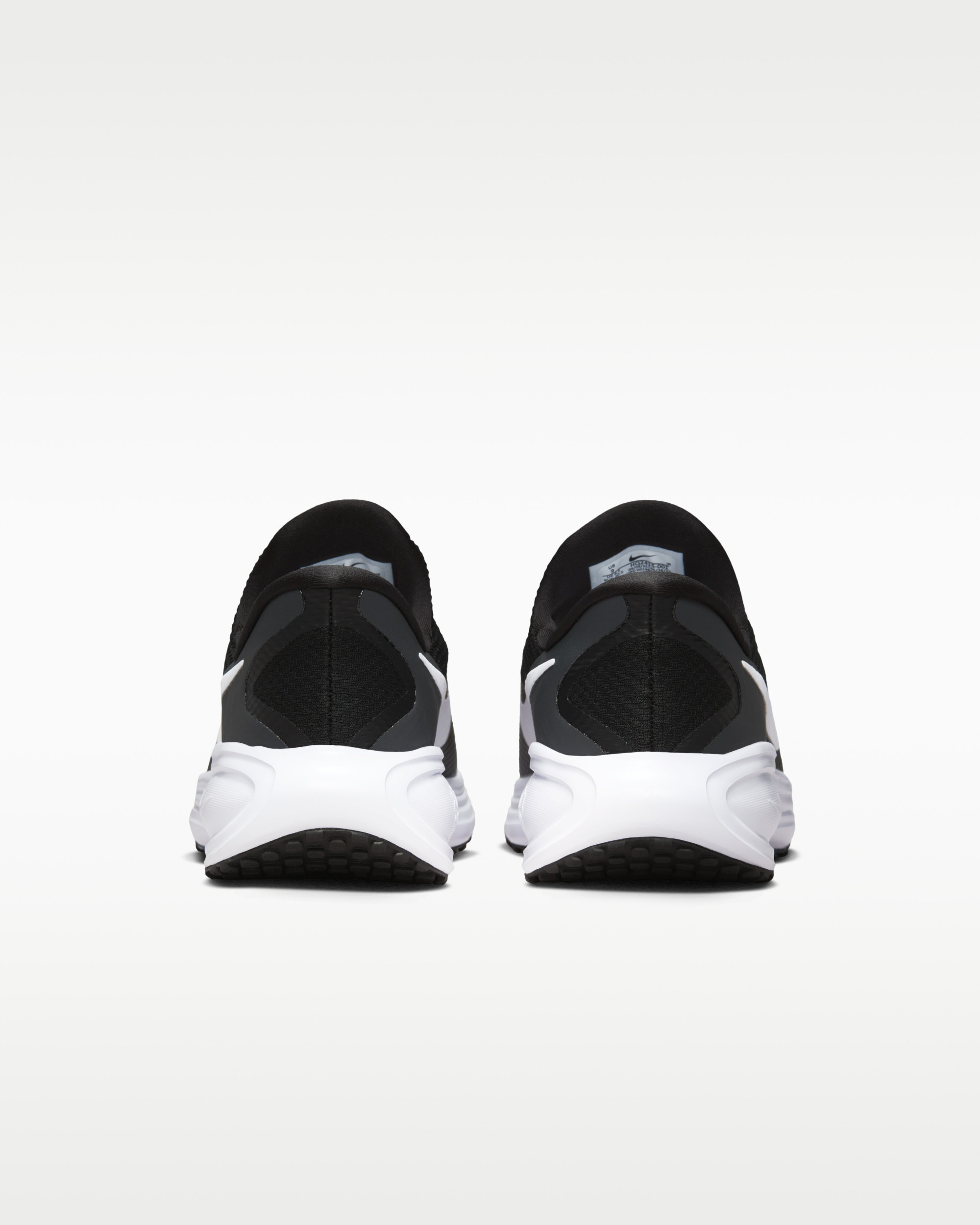 Кросівки Nike W REVOLUTION 8 EASYON HQ2415-001