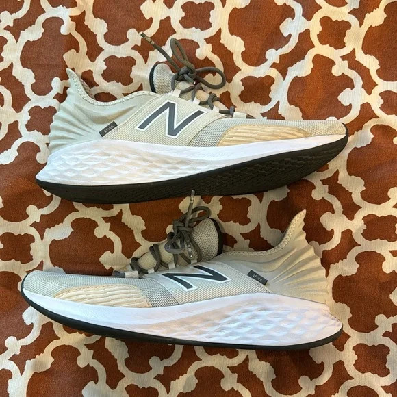 Кросівки New Balance Fresh Foam Roav MROAVFE