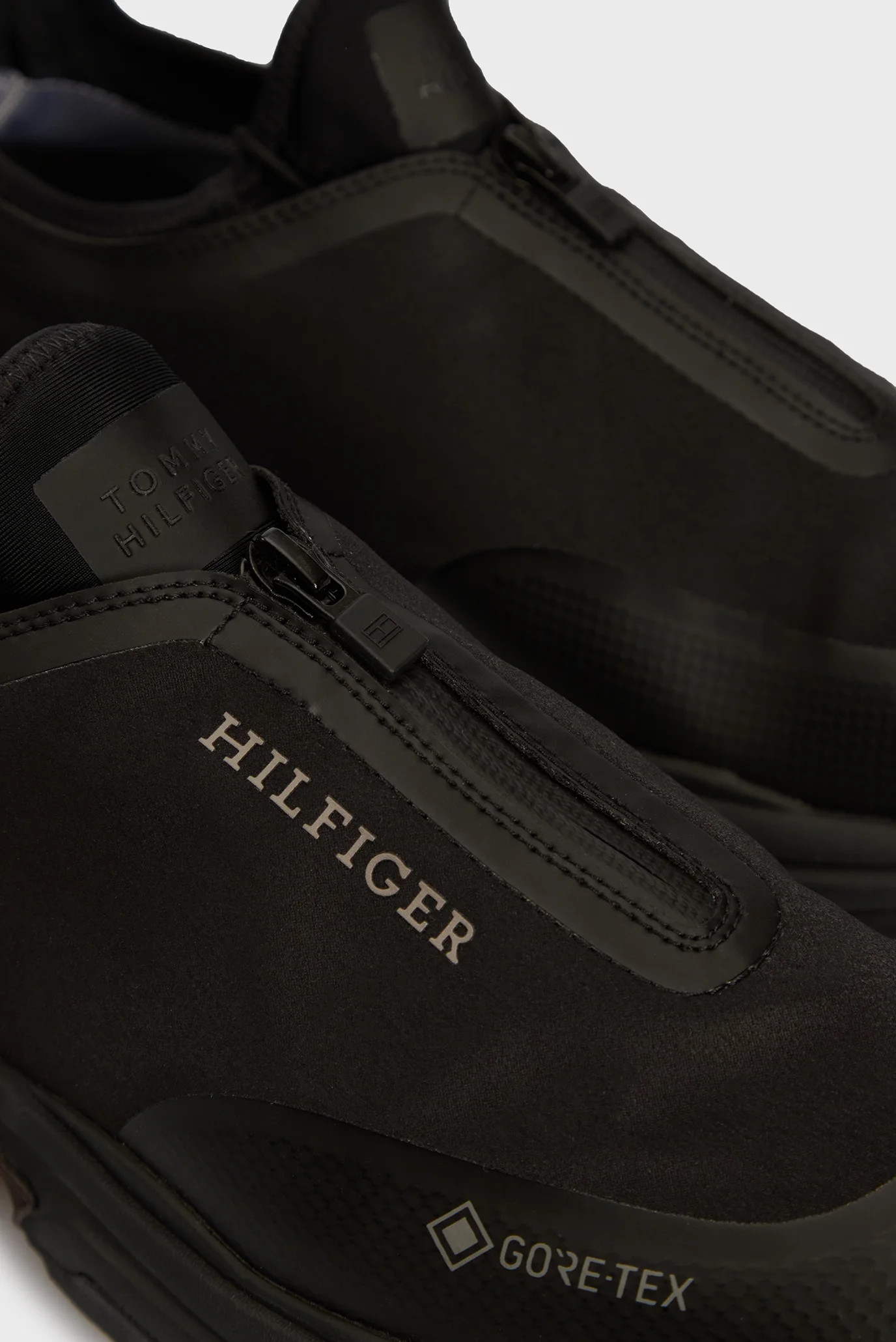 Кросівки TOMMY HILFIGER RUNNER ZIP GORE TEX FM0FM05223