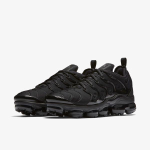 Кросівки Nike AIR VAPORMAX PLUS 924453-004