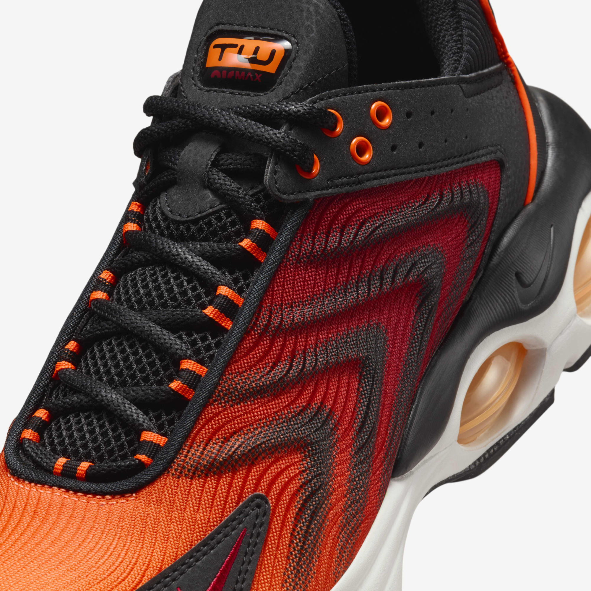 Кросівки чоловічі Nike Air Max Tw Se Orange/Black FJ2590-001