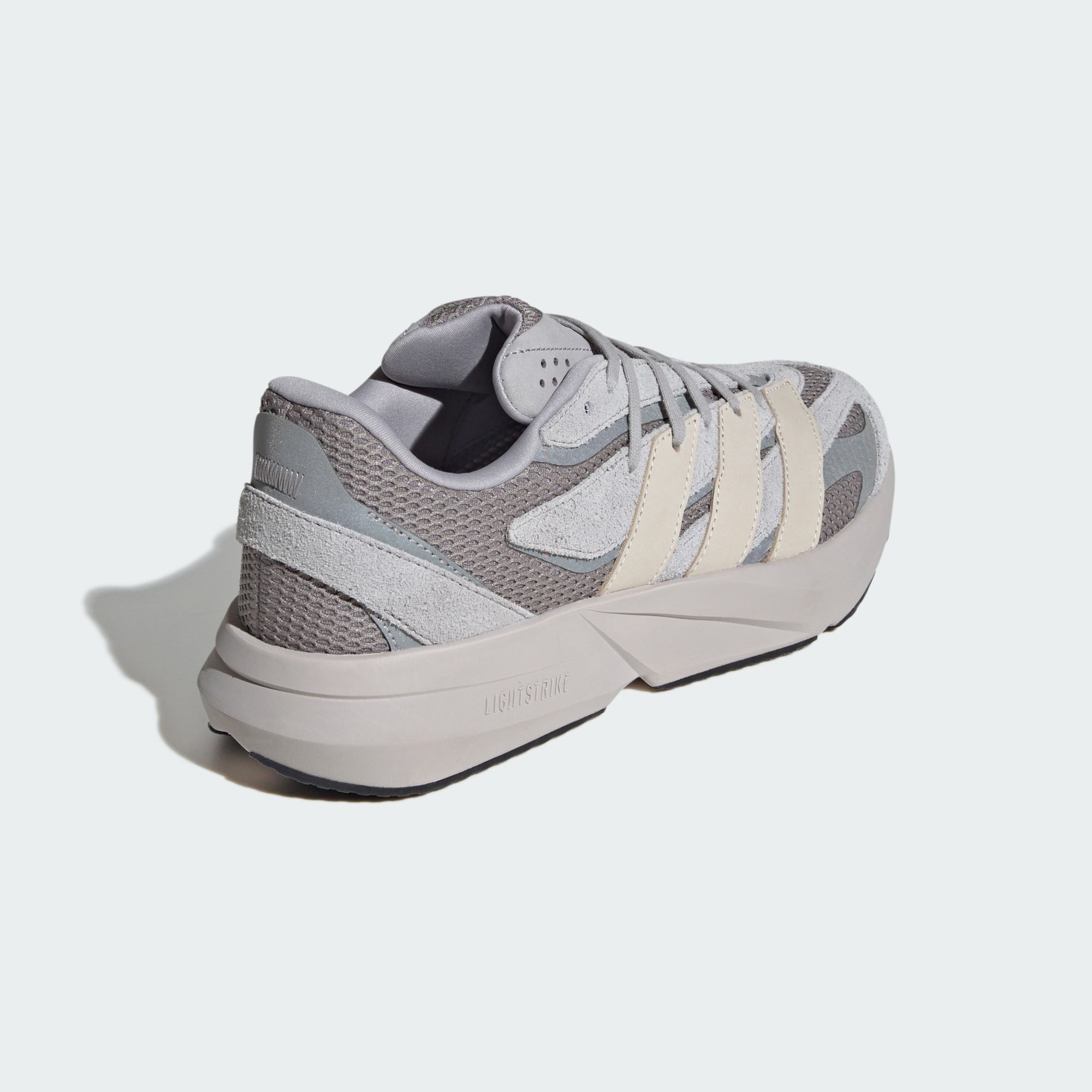 Кросівки жіночі Adidas Lightblaze JQ9973
