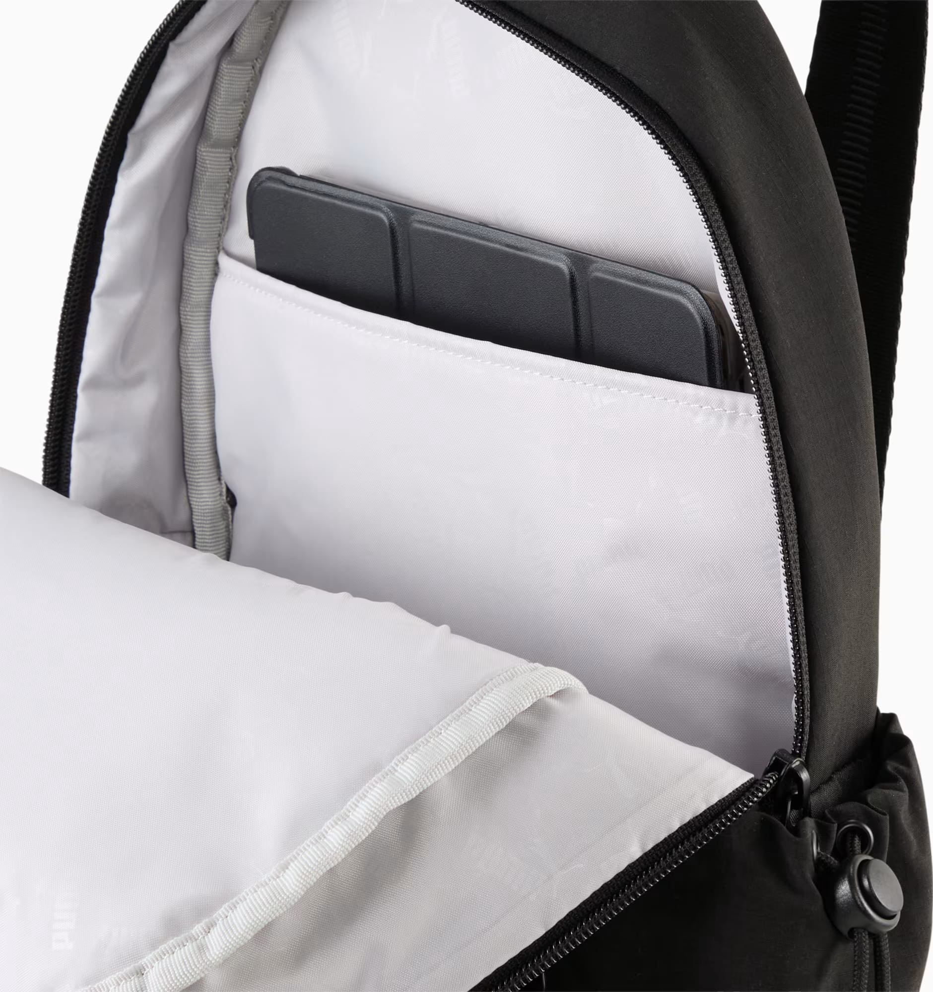 Рюкзак Puma HER Small Backpack 13L чорний Діт 37 х 25 х 12 см 091714-01