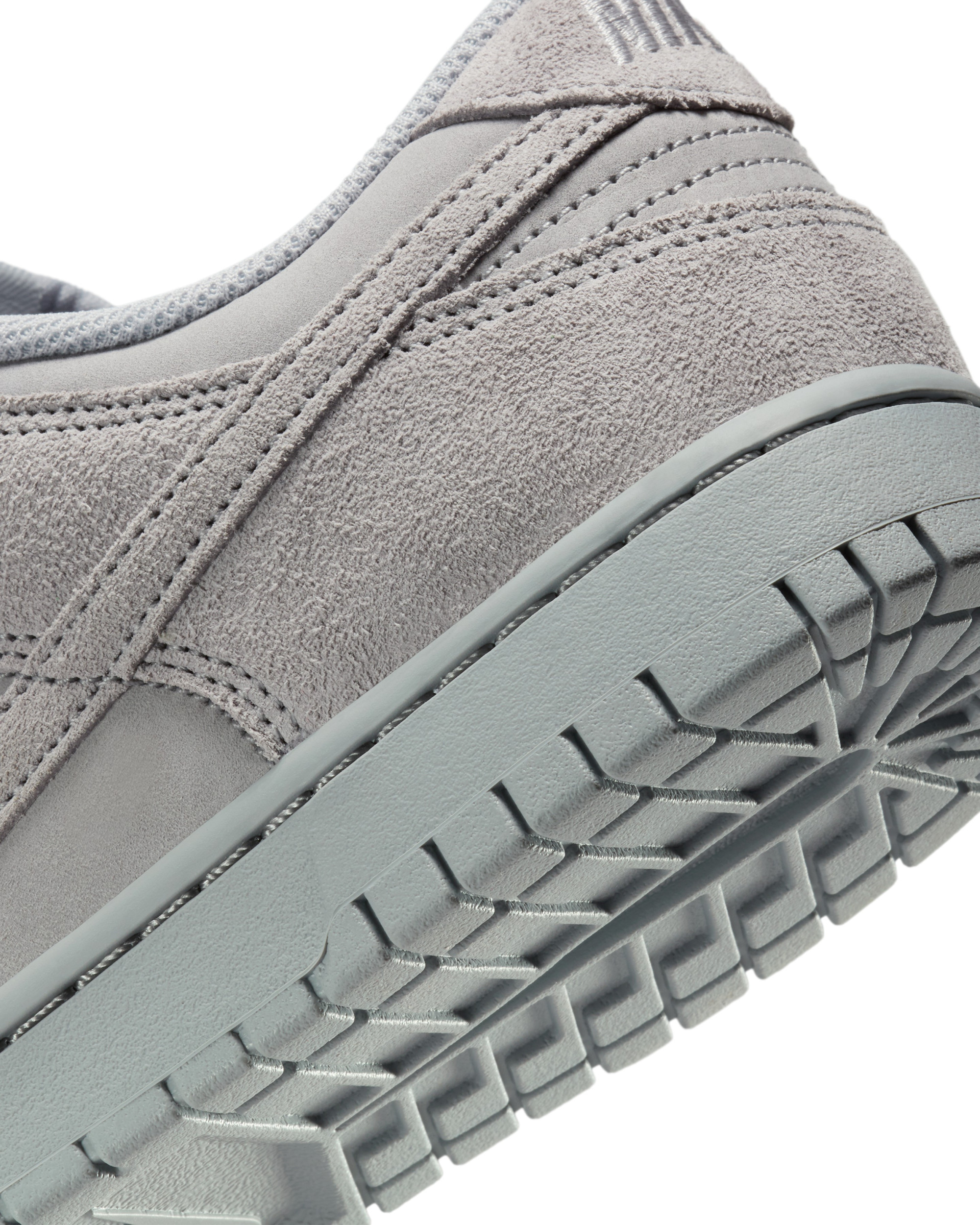 Кросівки Nike DUNK LOW RETRO SE IB6651-002