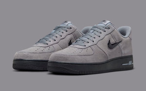 Кросівки Nike AIR FORCE 1 JEWEL HQ3827-001