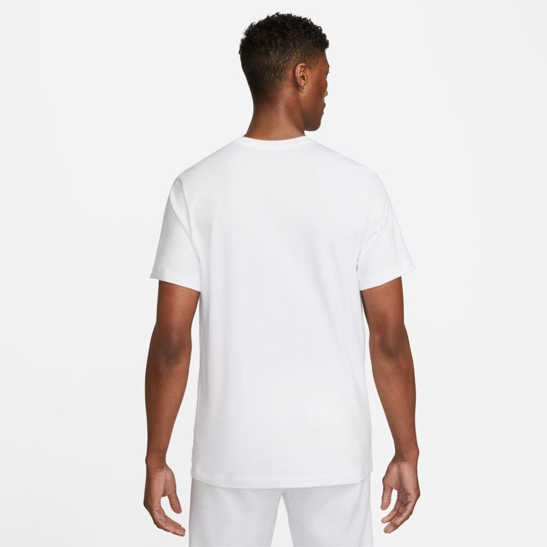 Футболка чоловіча Nike Liverpool 22/23 Crest Ss Tee White DM3482-100