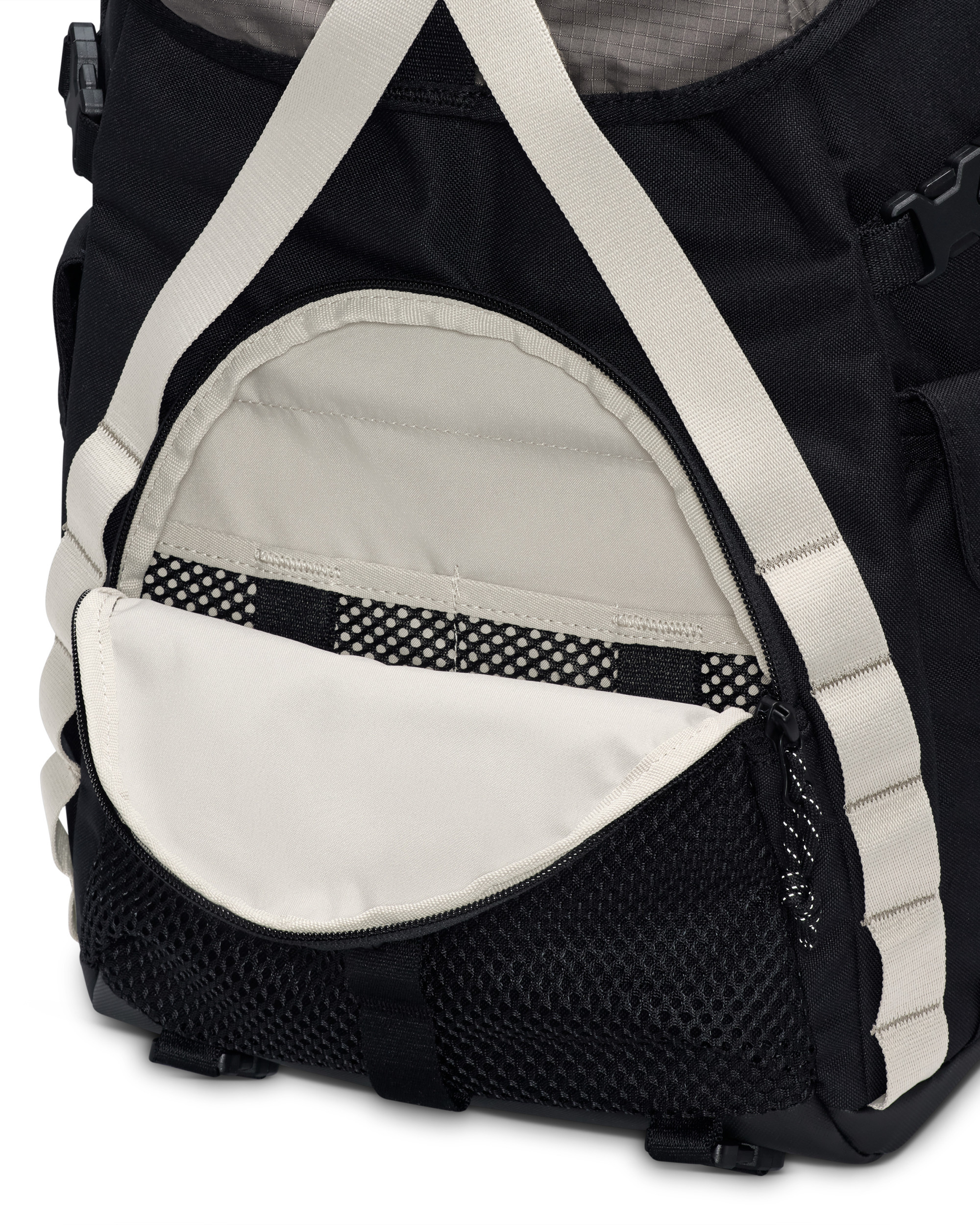 Рюкзак Nike ACG DAYMAX BKPK HJ8178-010