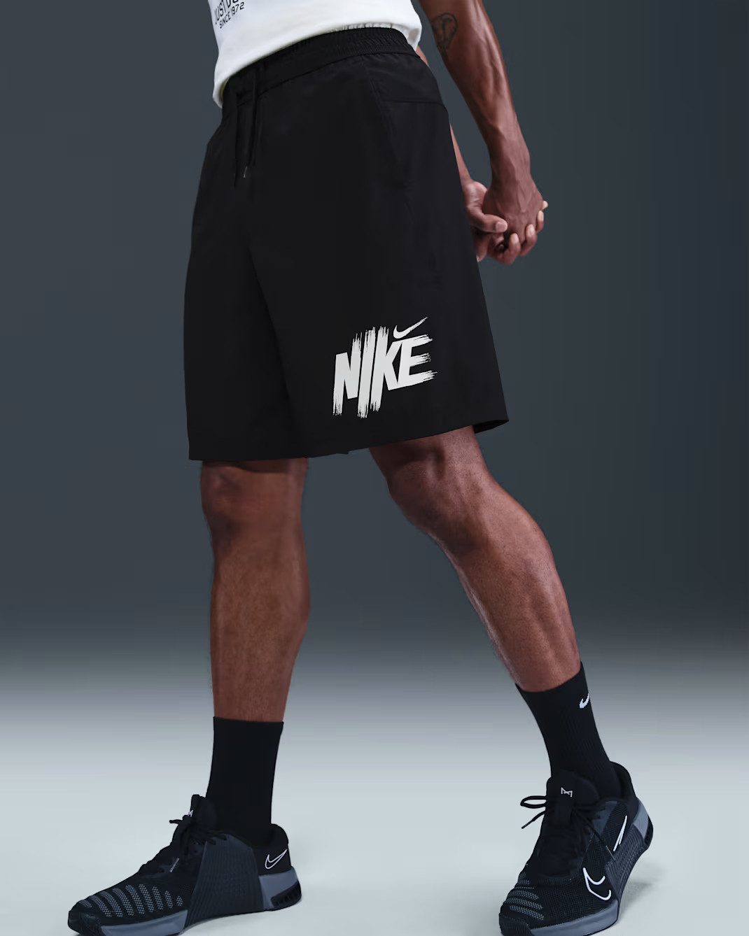 Шорти чоловічі Nike Form 9In Gfx Black HV0384-010