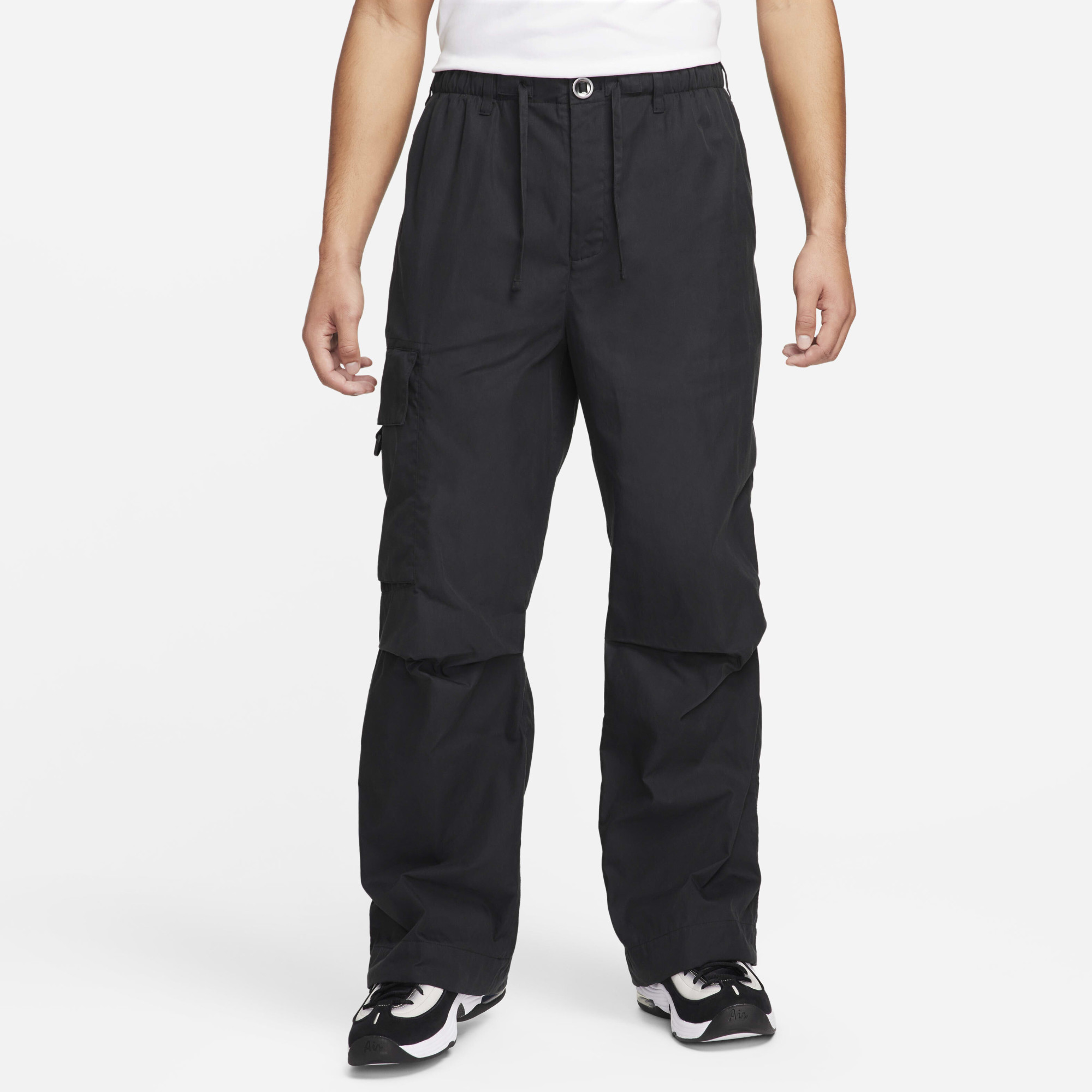 Штани чоловічі Nike Sportswear Tech Pack Cargohose Black FN2614-010