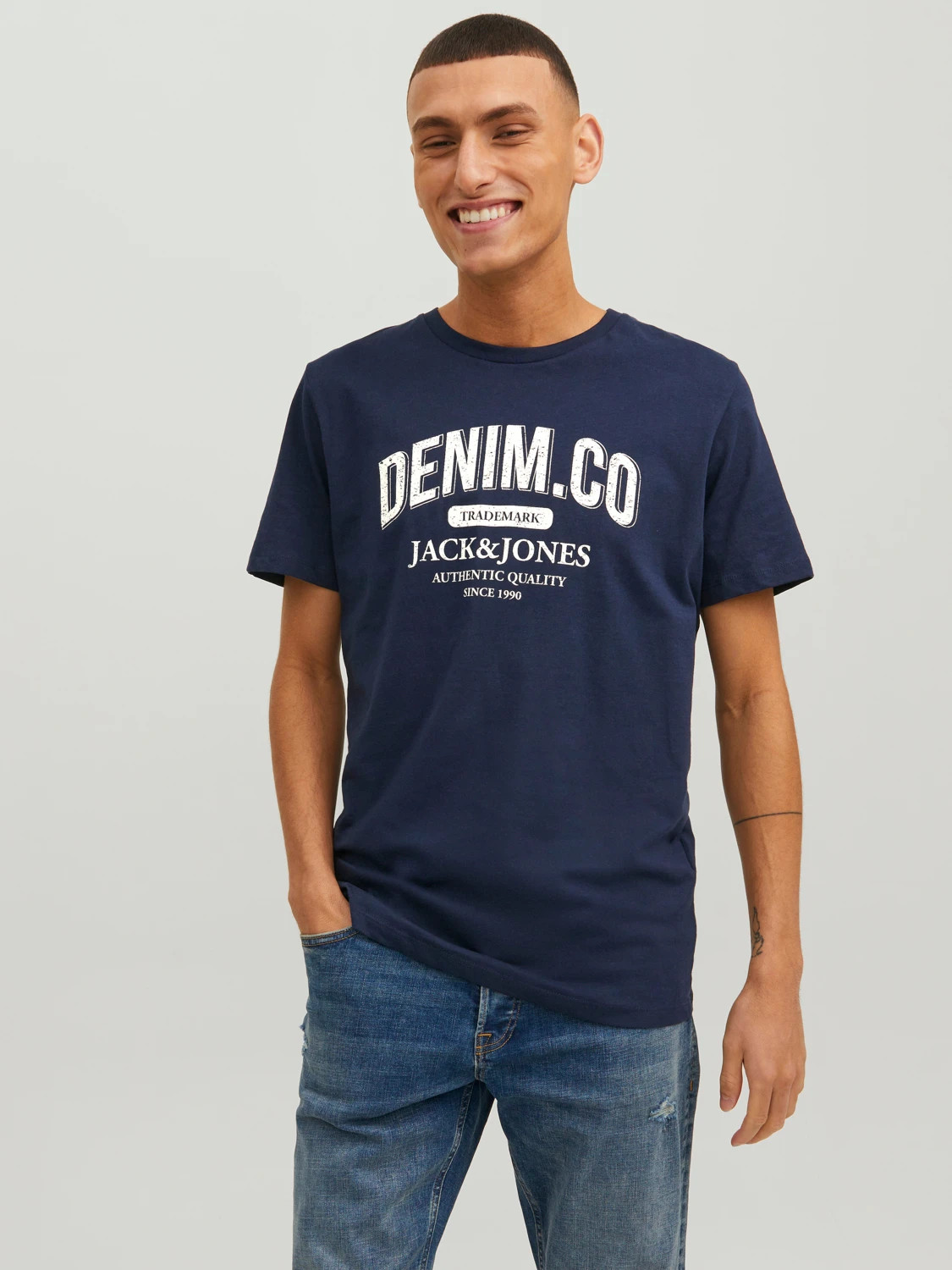Футболка JJEJEANS TEE SS O-NECK NOOS 22/23 12210949-Navy Blazer Jack&Jones L Темно-синій 12210949-Navy Blazer