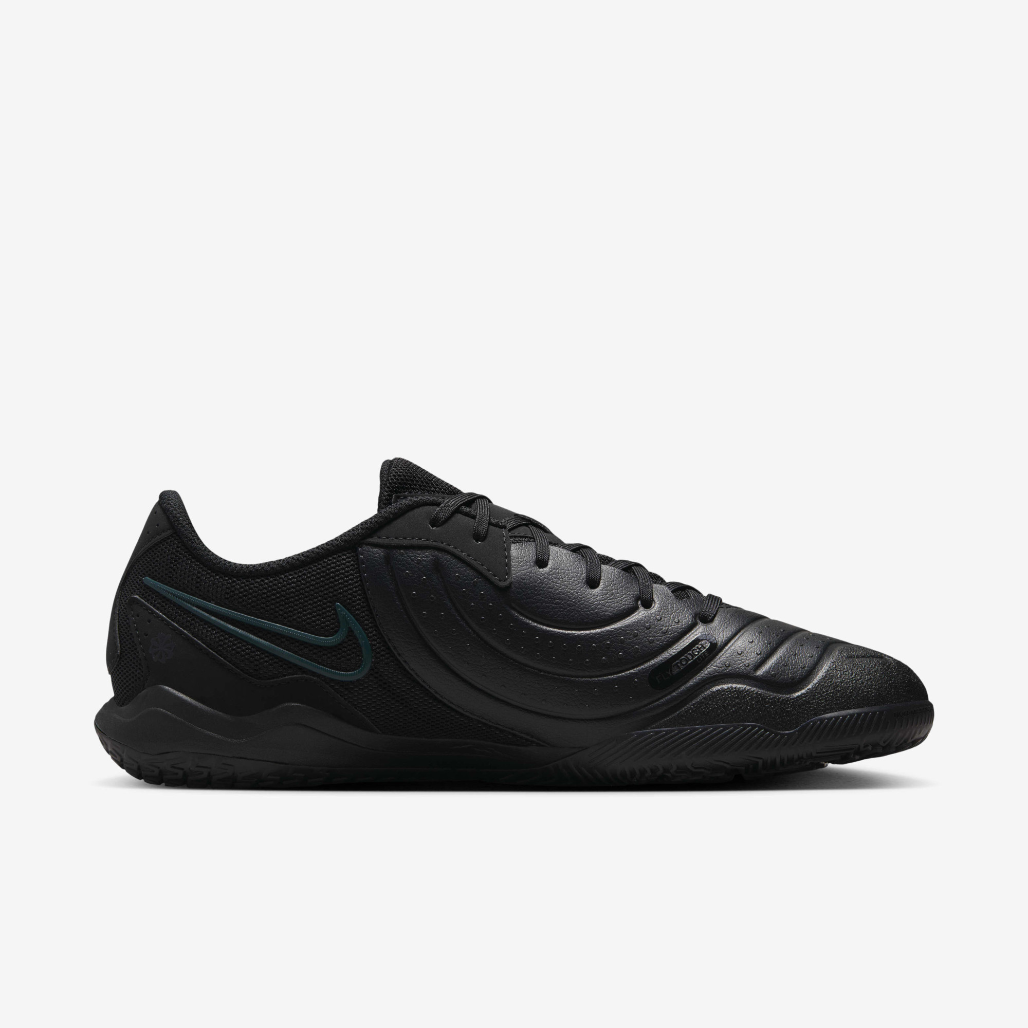 Бутси Nike LEGEND 10 ACADEMY IC DV4341-002