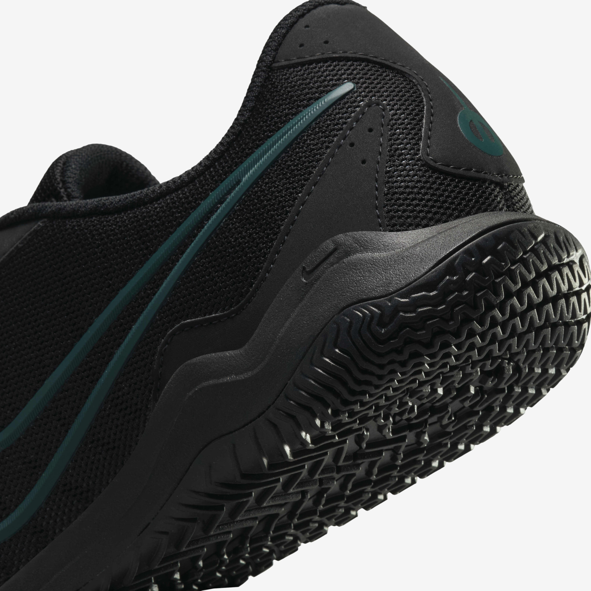 Бутси Nike LEGEND 10 ACADEMY IC DV4341-002