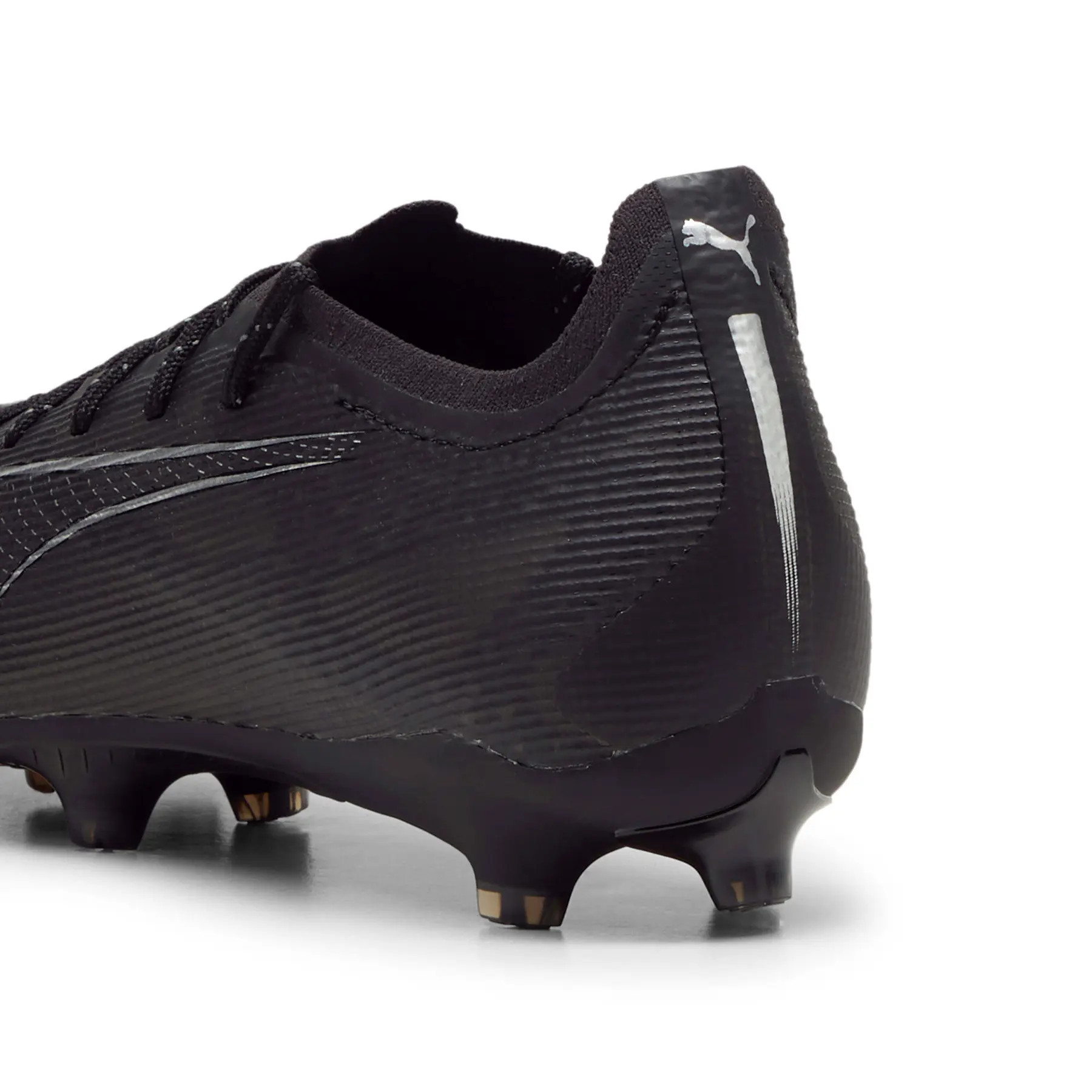 Бутси Puma Ultra 5 Pro FG/AG 107685 02