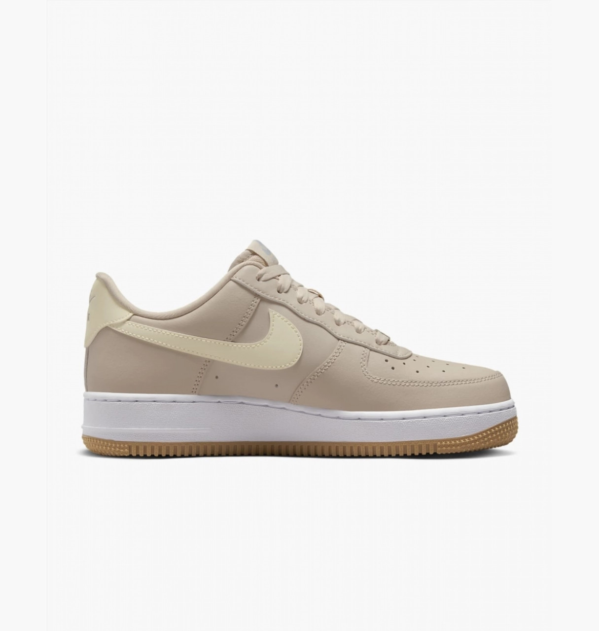 Кросівки Nike WMNS AIR FORCE 1 07 DD8959-111