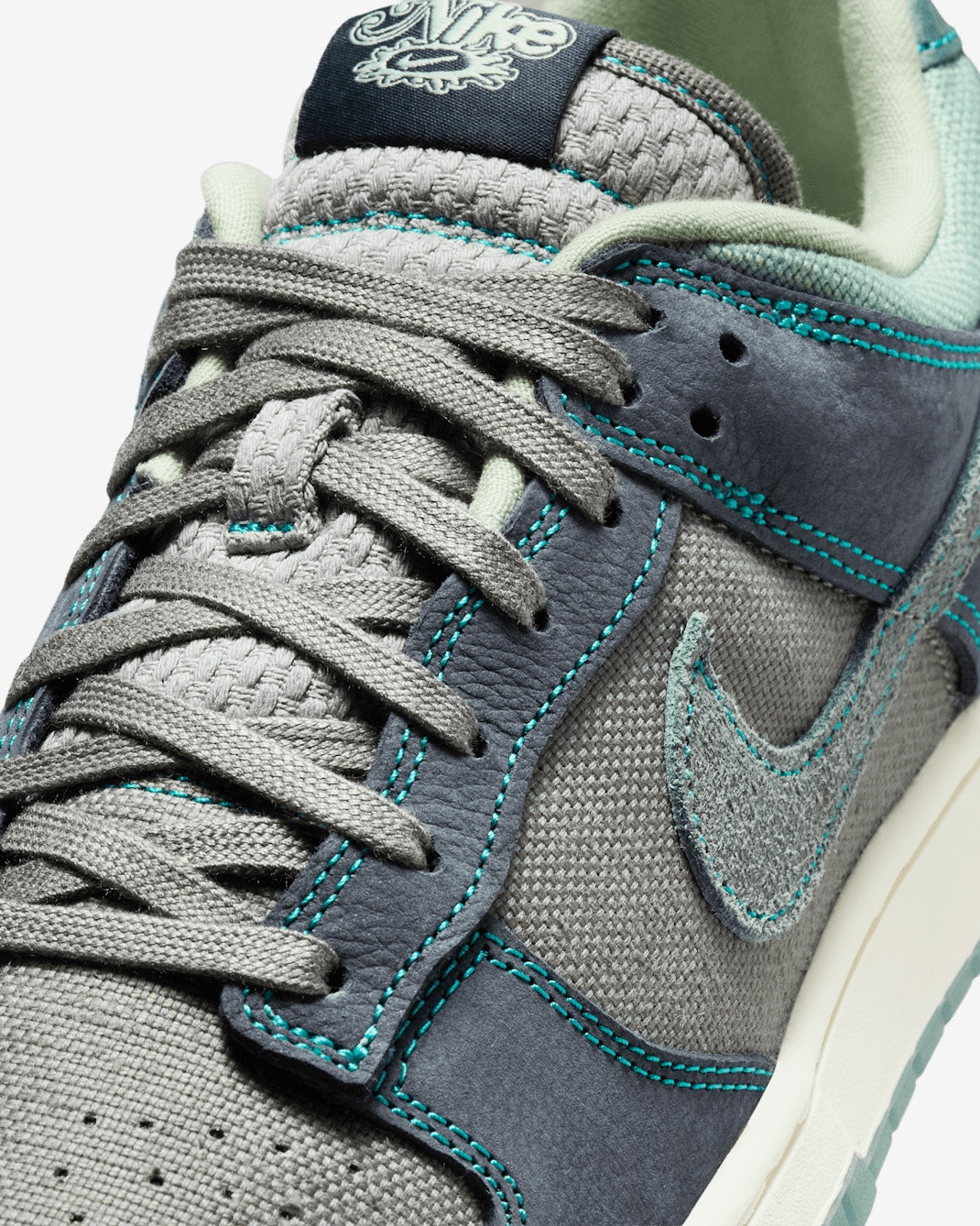 Кросівки Nike DU LOW RETRO SE IH1942-002