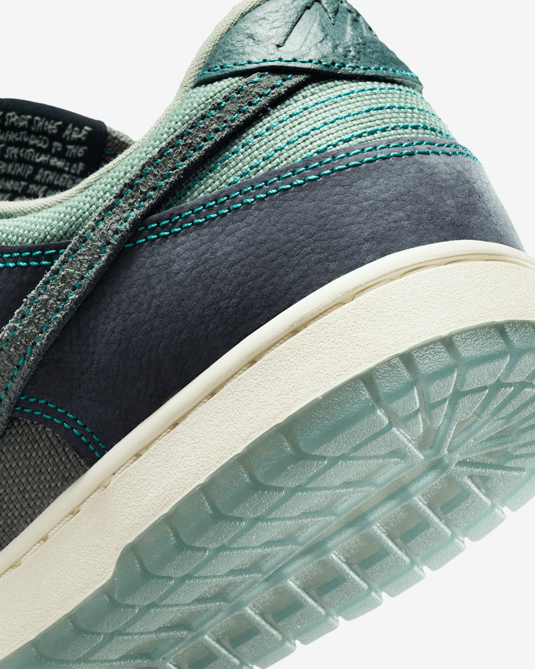 Кросівки Nike DU LOW RETRO SE IH1942-002