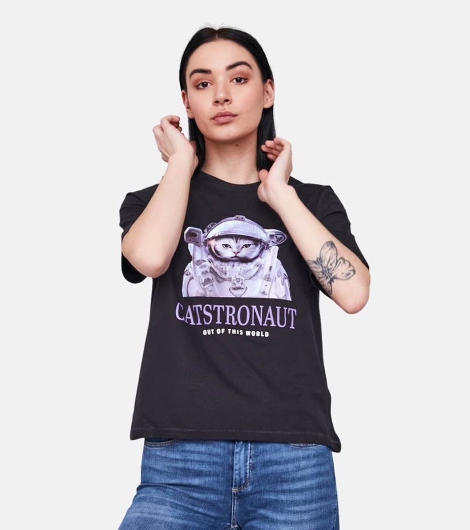 Футболка ONLKEIRA BOXY S/S CAT TOP BOX JRS 15254379-Moonless Night-Print:CATSTRONAUT ONLY M Чорний 15254379-Moonless Night-P
