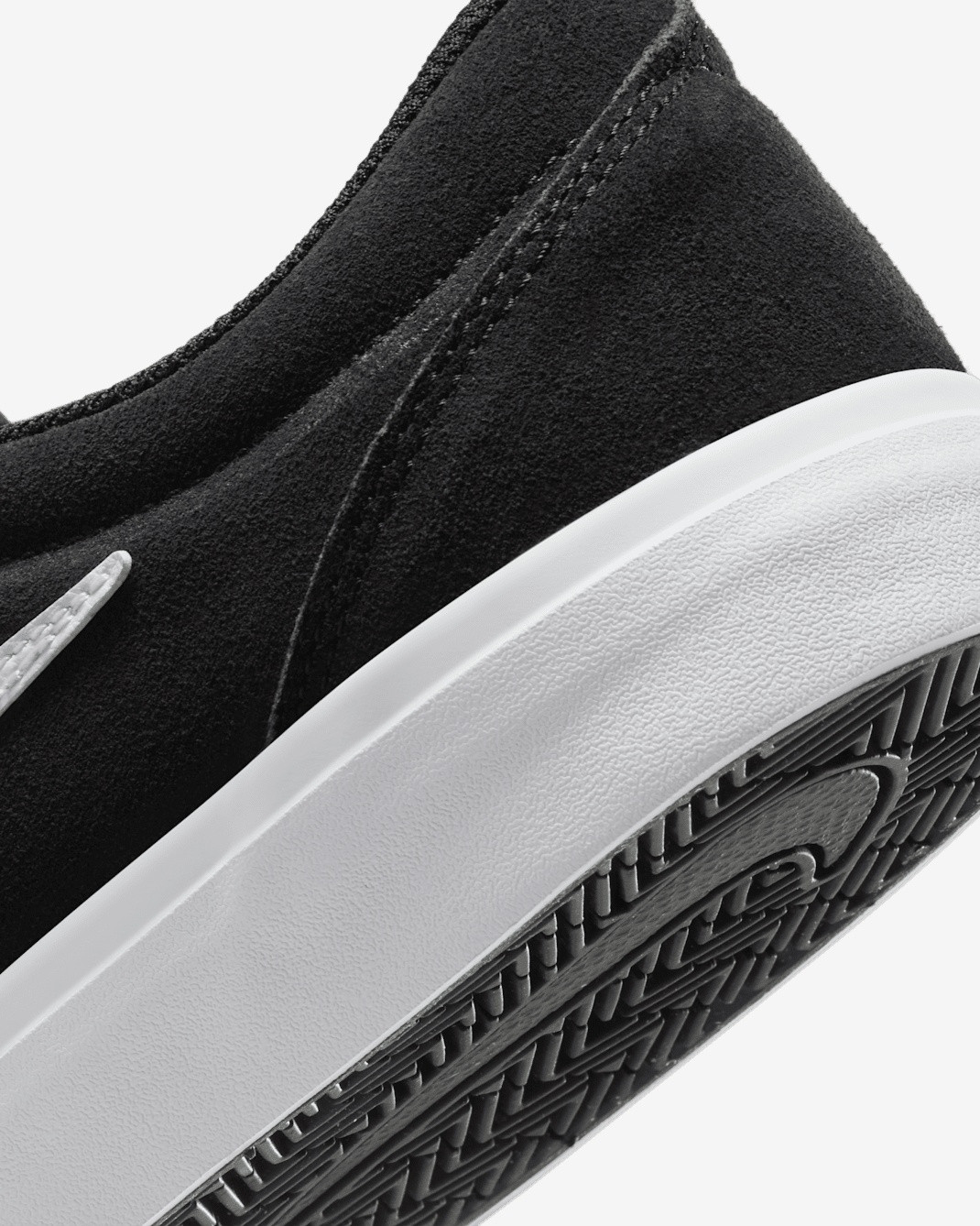 Кросівки Nike CHARGE SUEDE IB2750-001