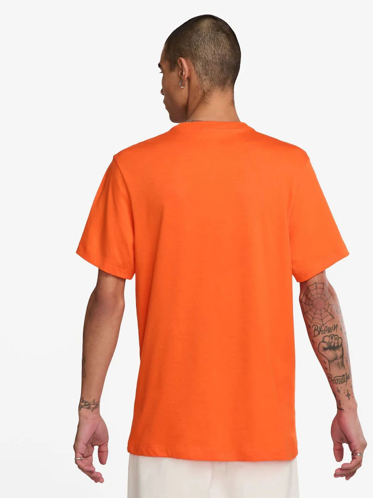 Футболка чоловіча Nike Club Tee Orange AR4997-891
