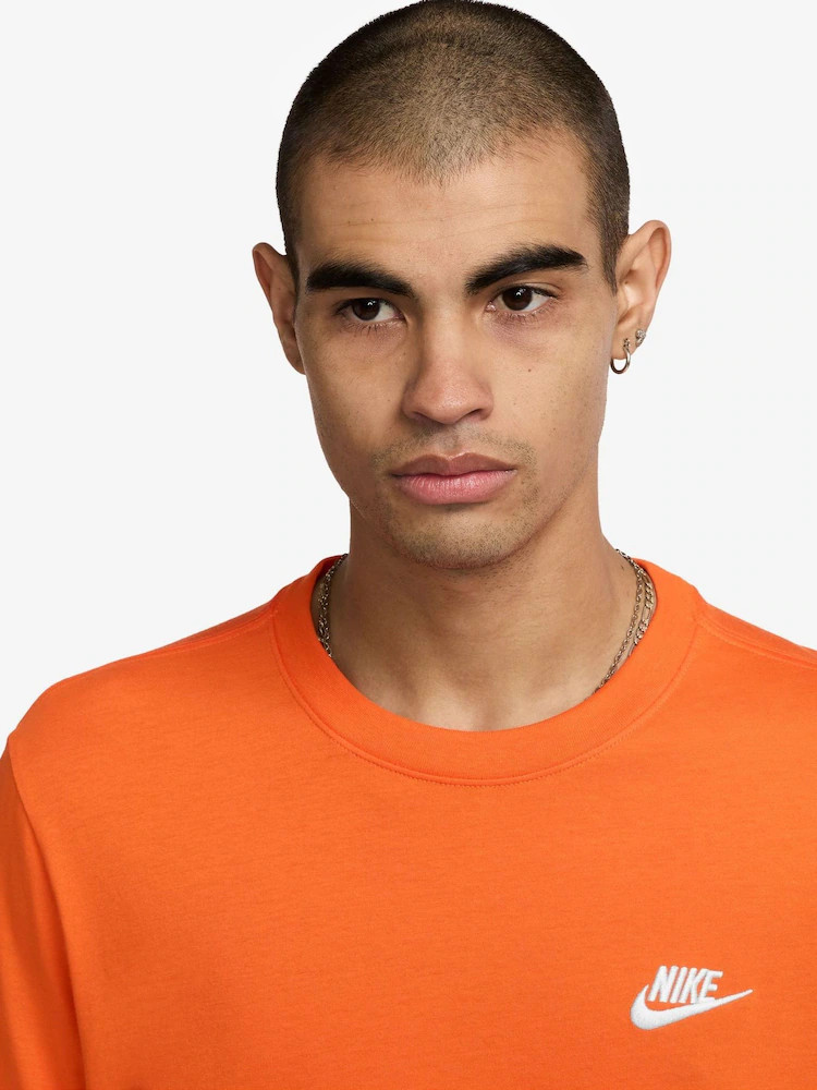 Футболка чоловіча Nike Club Tee Orange AR4997-891