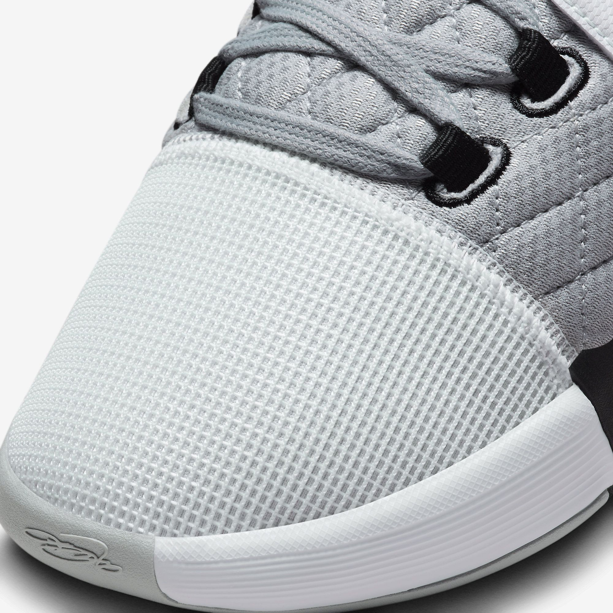 Кросівки Nike LEBRON WITNESS VIII FB2239-100