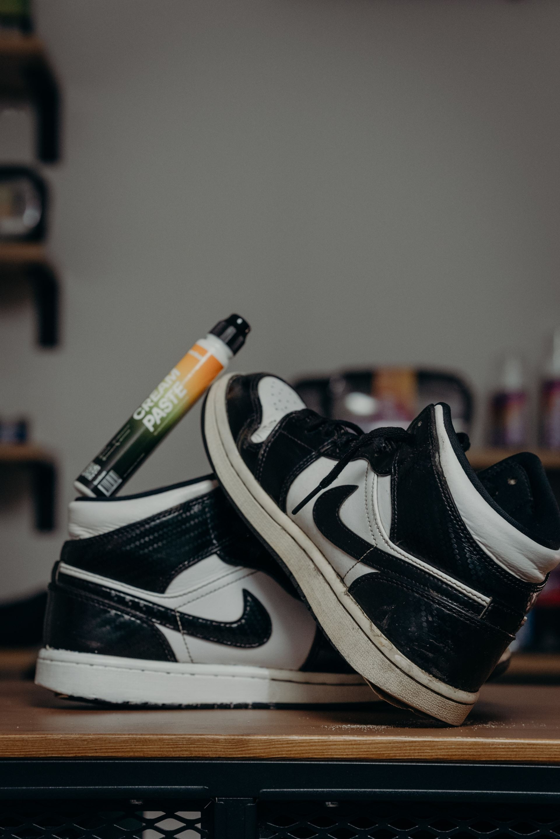 Засіб для взуття паста для відновлення CREAM PASTE 0015002