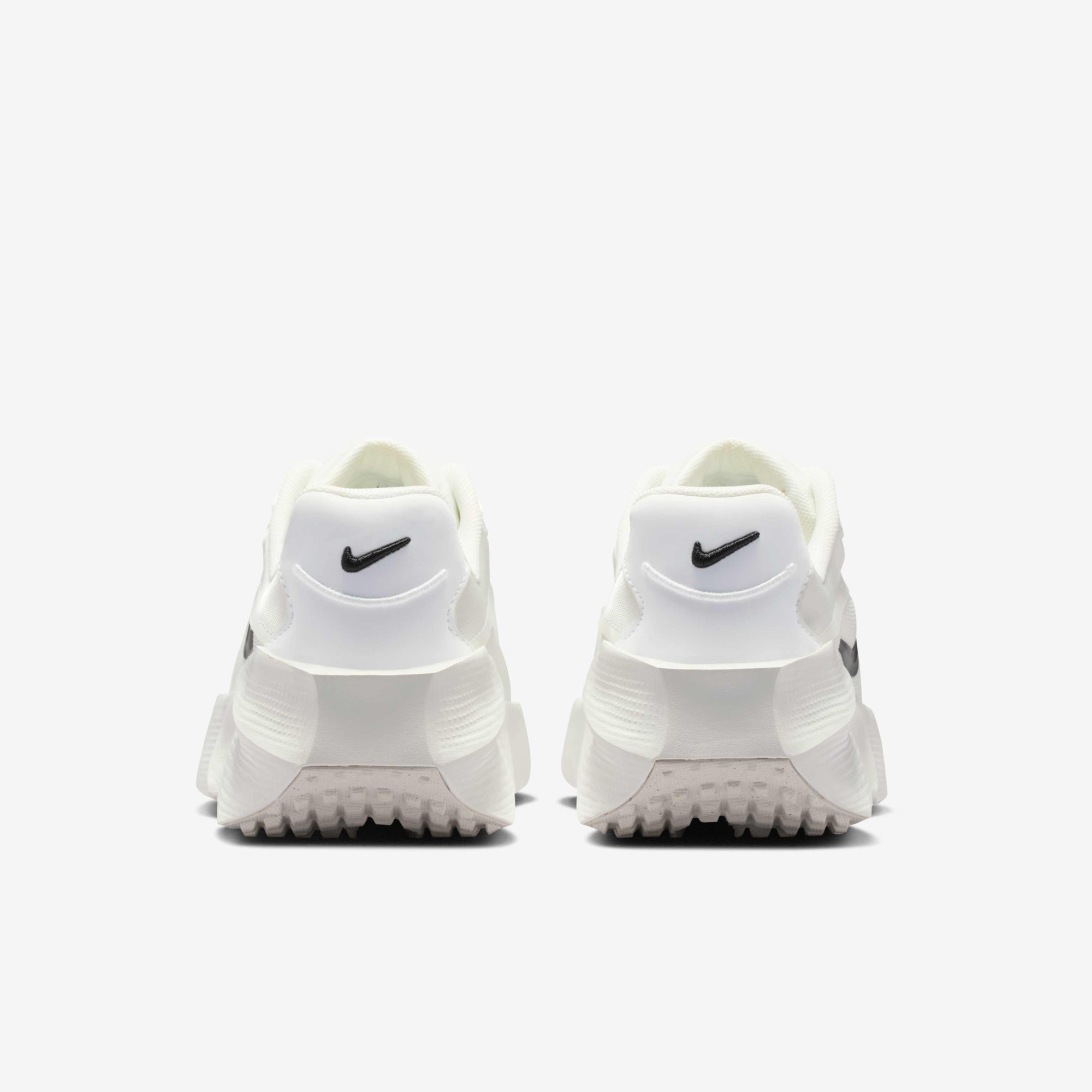 Кросівки Nike WMNS AURA EDGE HQ7025-101