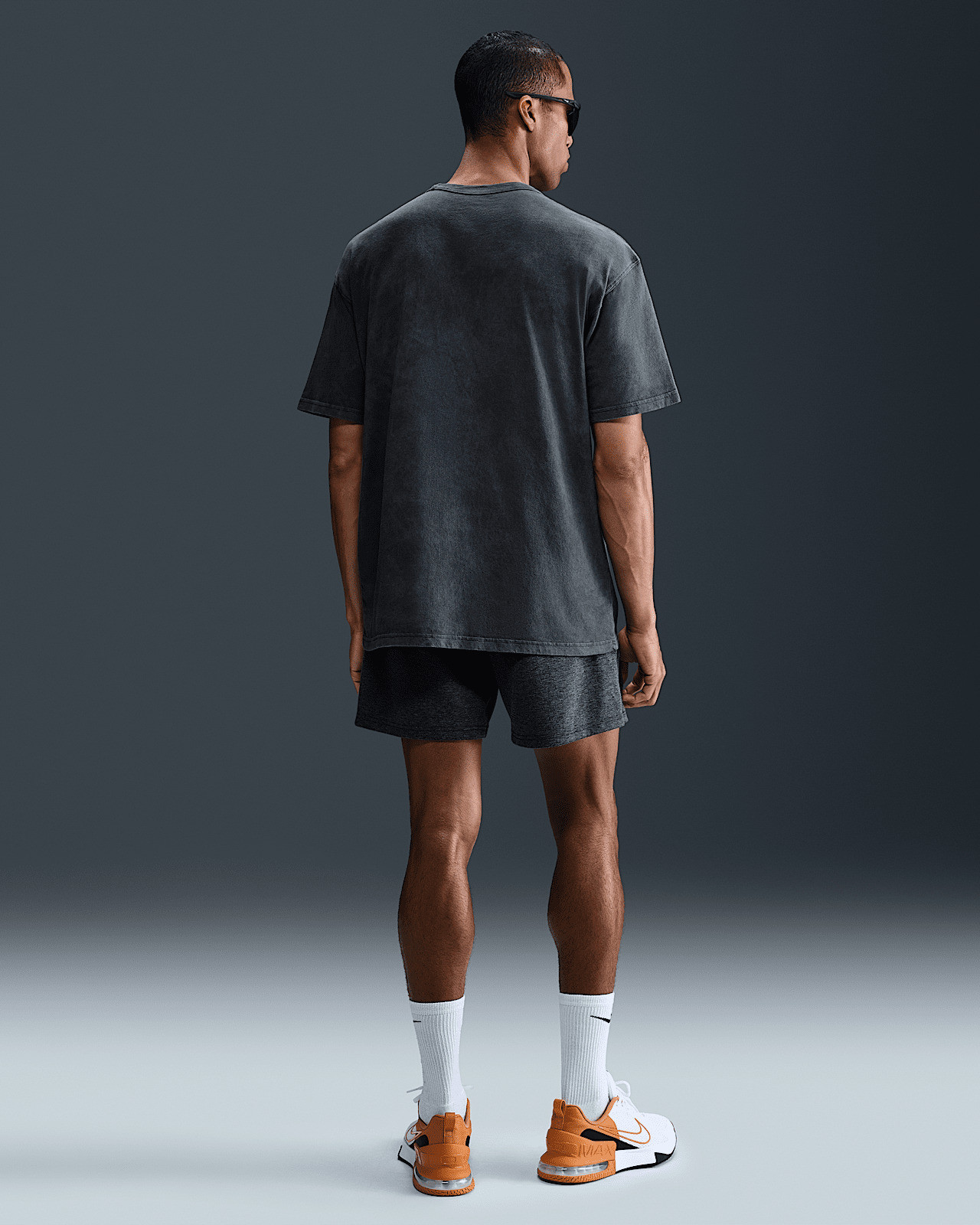 Футболка Nike M TEE M90 IYKYK FITNESS HJ3672-060