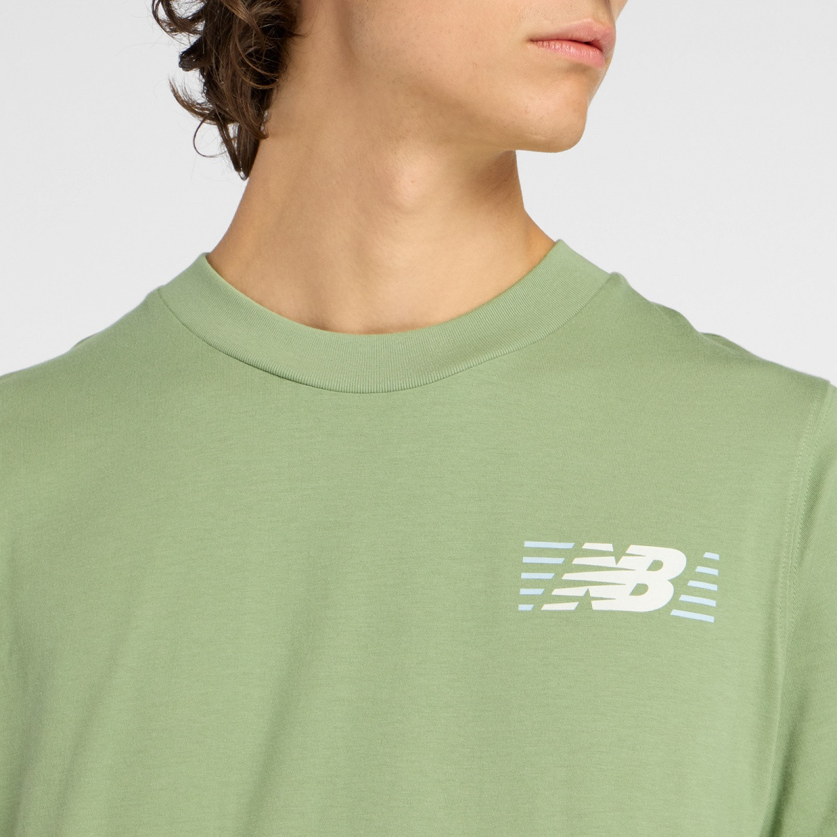 Футболка NB Lines MT6179UMAAR New Balance M Зелений MT6179UMAAR