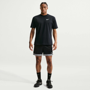 Футболка Nike M TEE LSE OC LOCKER II0691-010