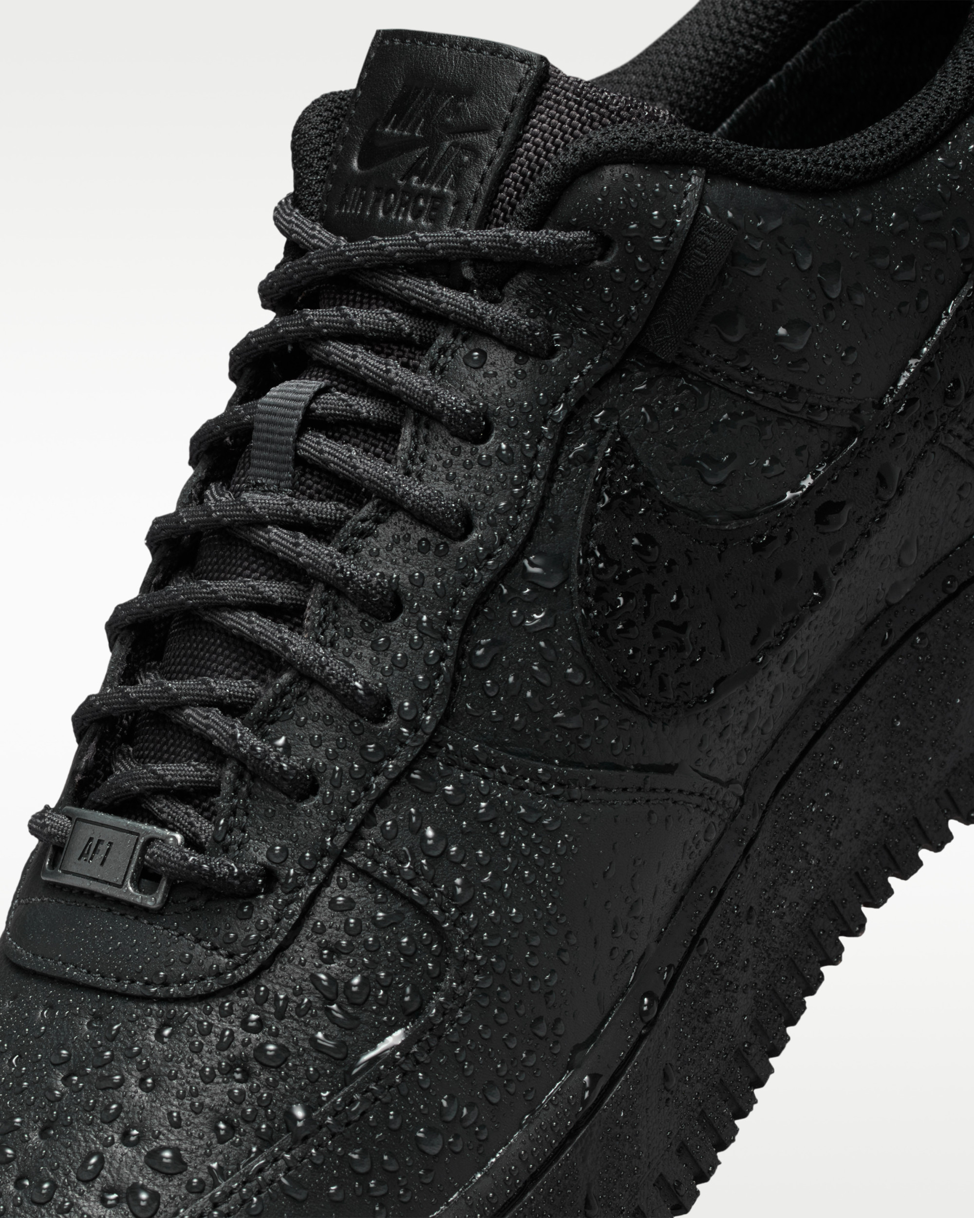 Кросівки Nike AIR FORCE 1 GTX VIBRAM HV5953-001