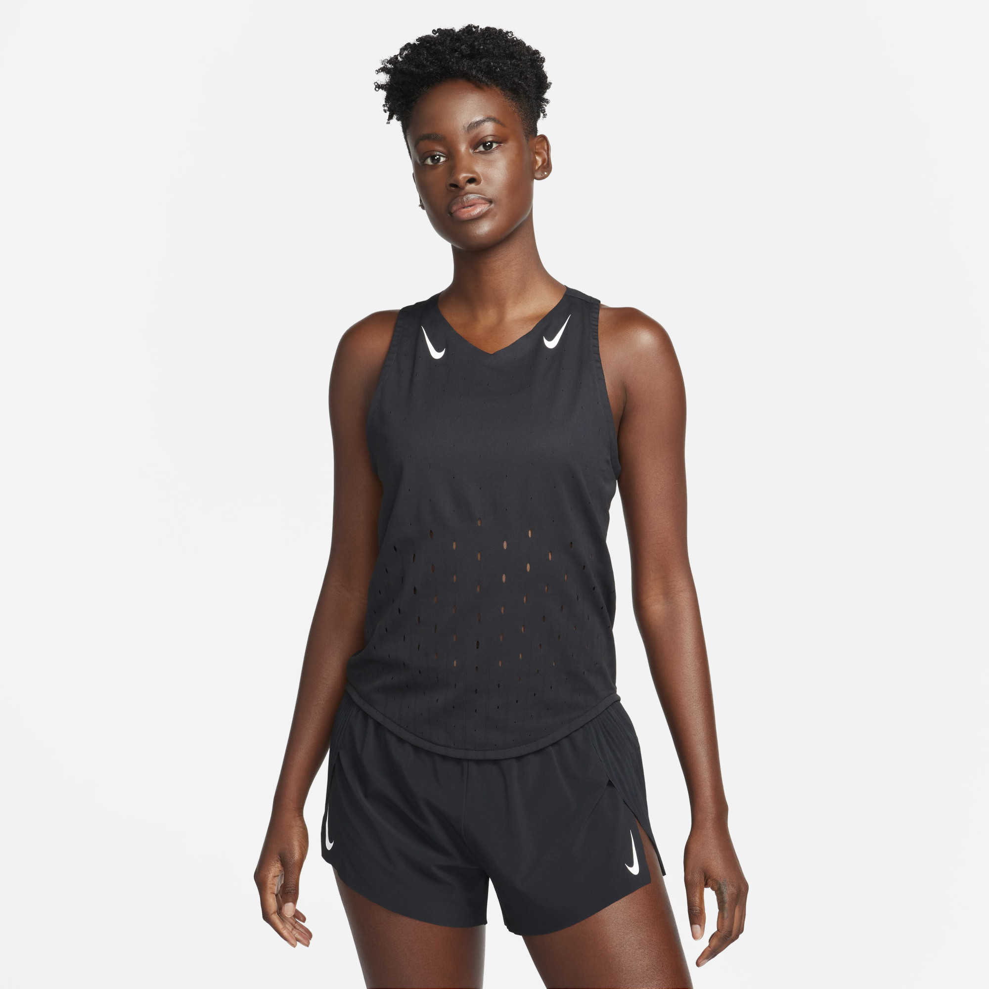 Майка жіноча Nike Aeroswift Wodri-Fit Adv Running Singlet Black FN2504-010