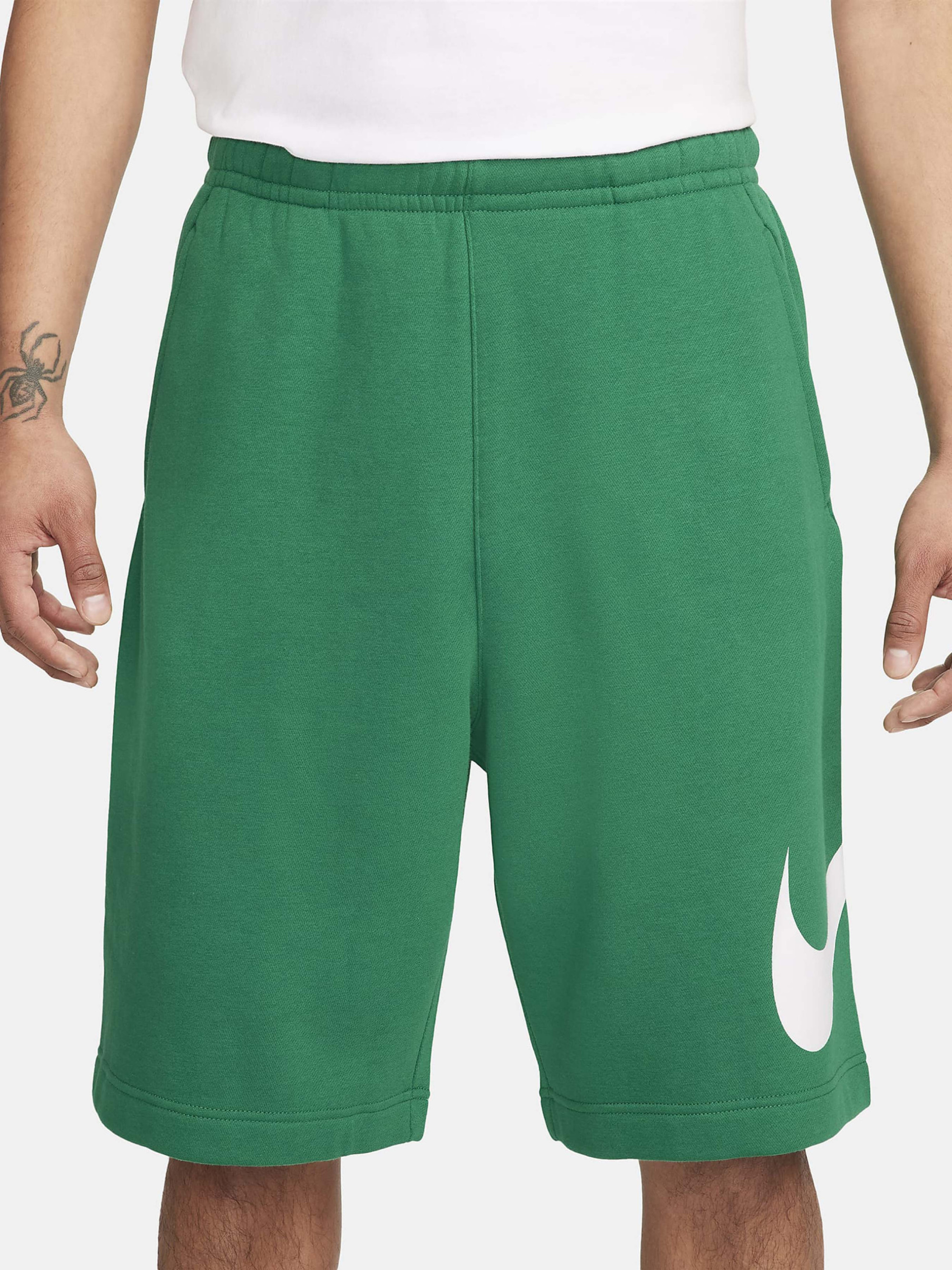 Шорти чоловічі Nike Sportswear Club Graphic Shorts Green BV2721-365
