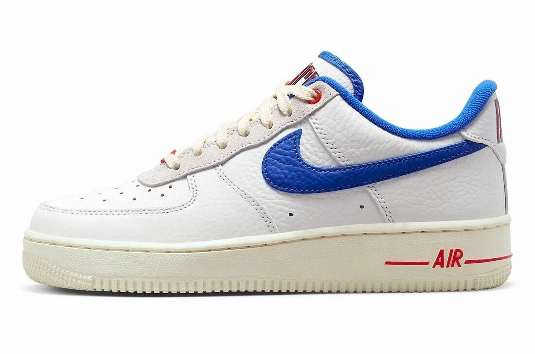 Кросівки Nike WMNS AIR FORCE 1 07 LX DR0148-100