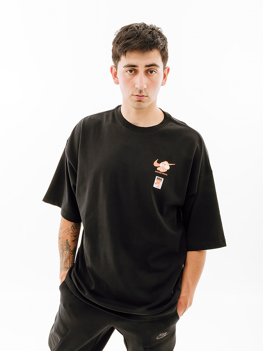 Футболка Nike M NSW TEE OS SOLE FOOD LBR FB9807-010