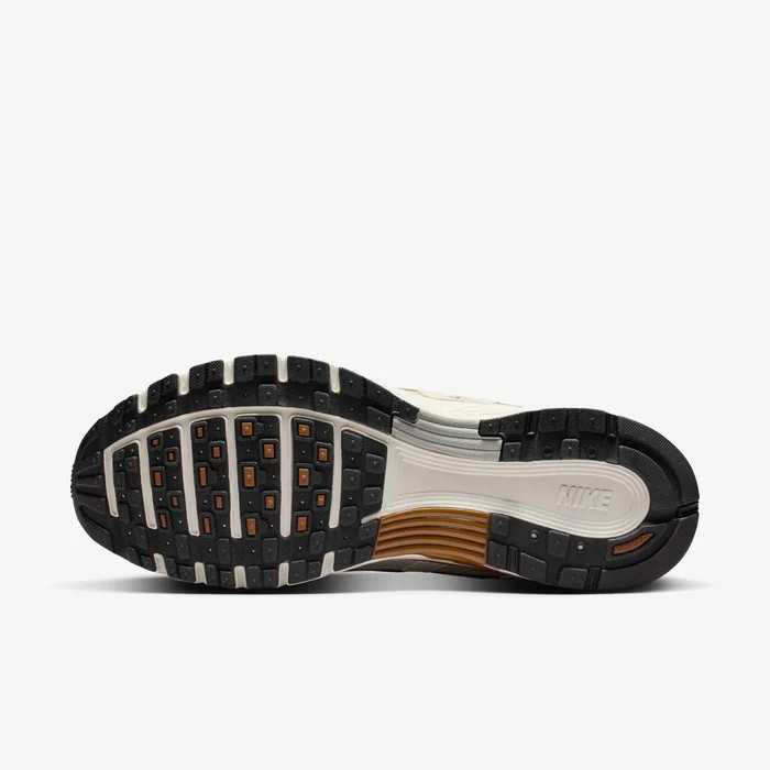 Кросівки чоловічі Nike P-6000 Beige CD6404-106 41 CD6404-106