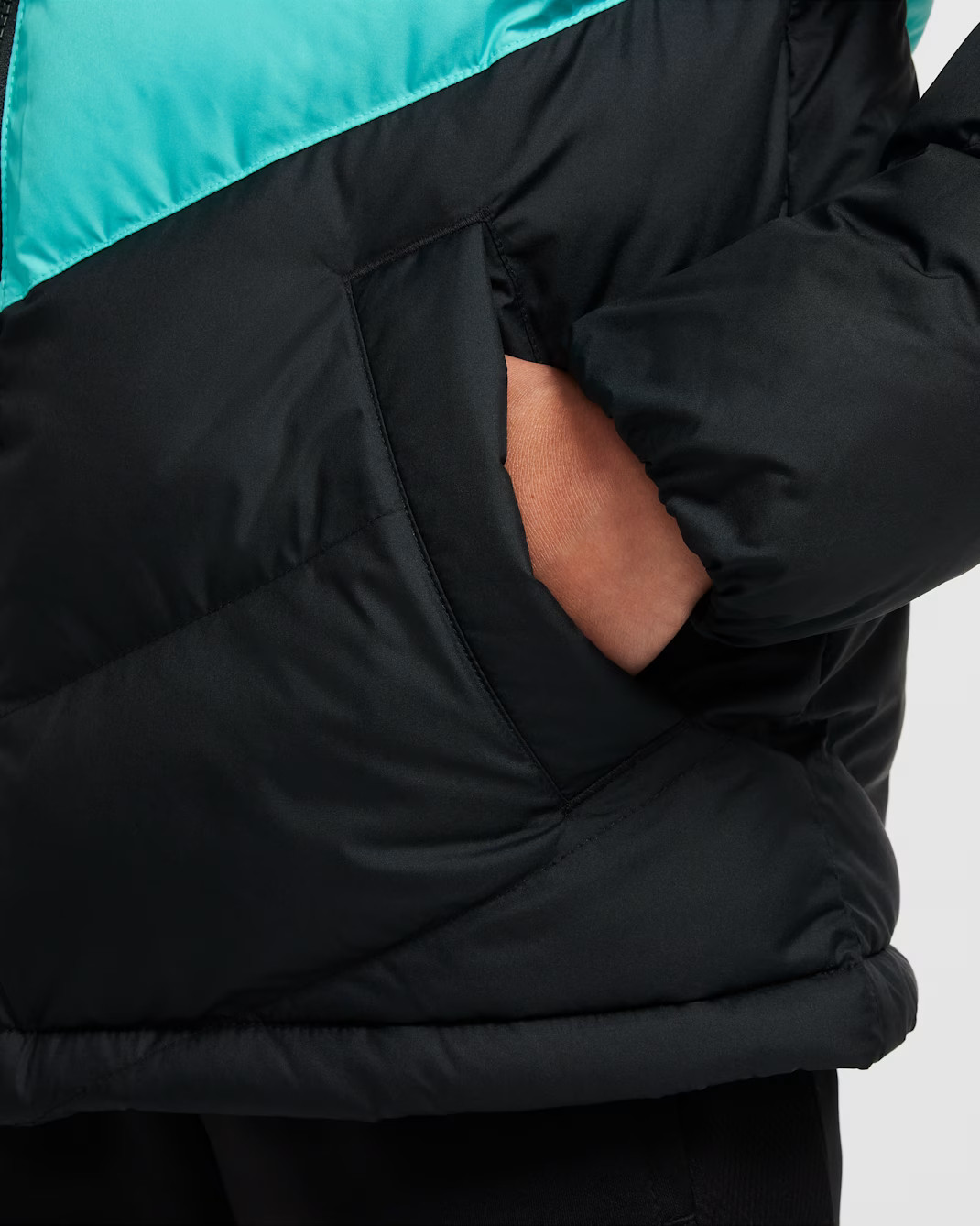 Пуховик дитячий Nike Sportswear Lfc Black FQ3424-010