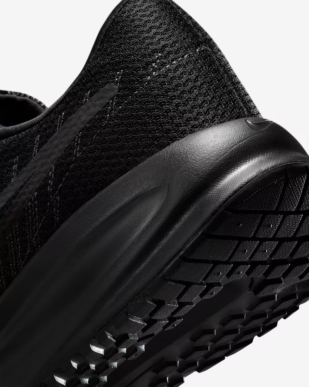 Кросівки Nike RUN DEFY HM9594-002